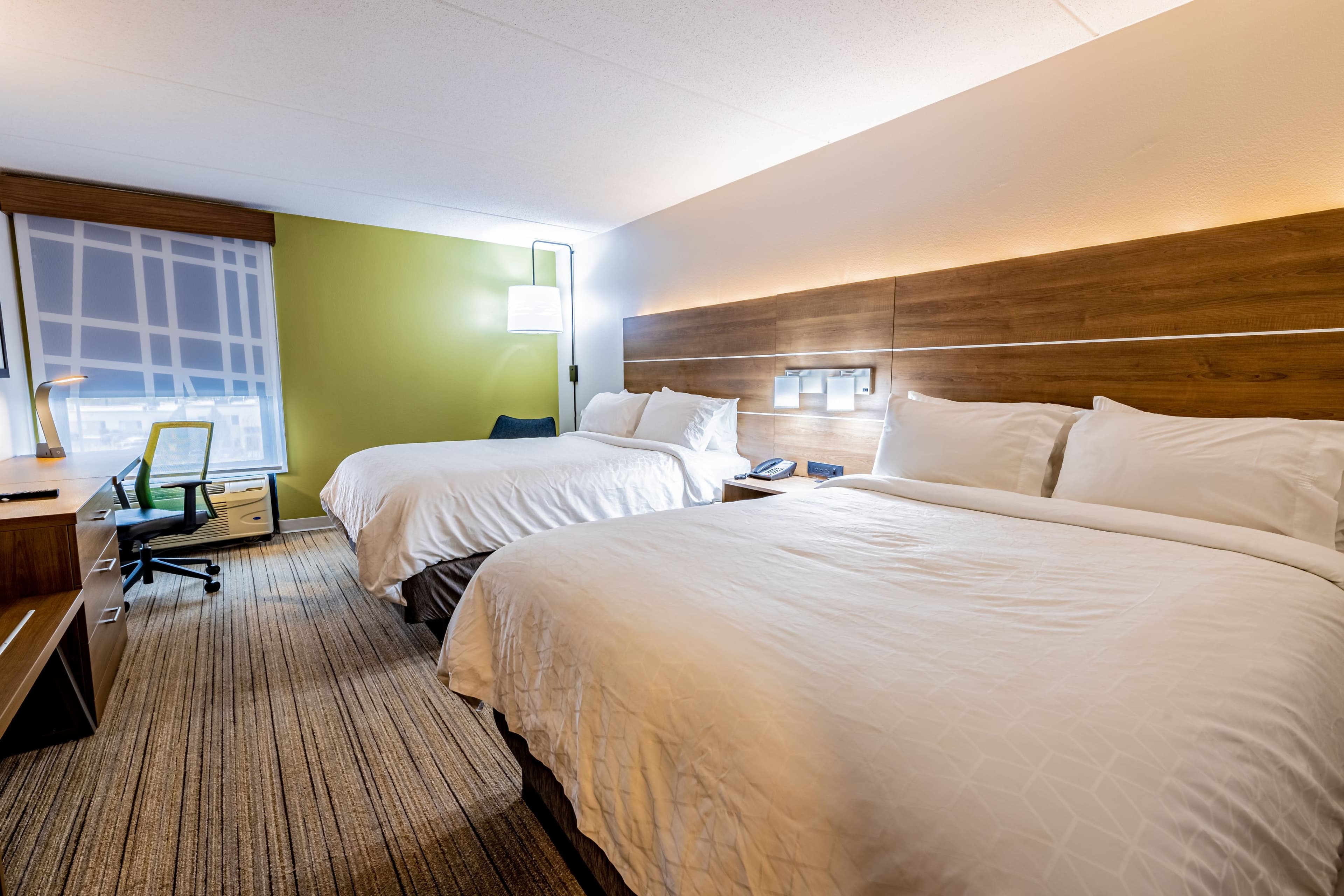 Holiday Inn Express Indianapolis South — 122