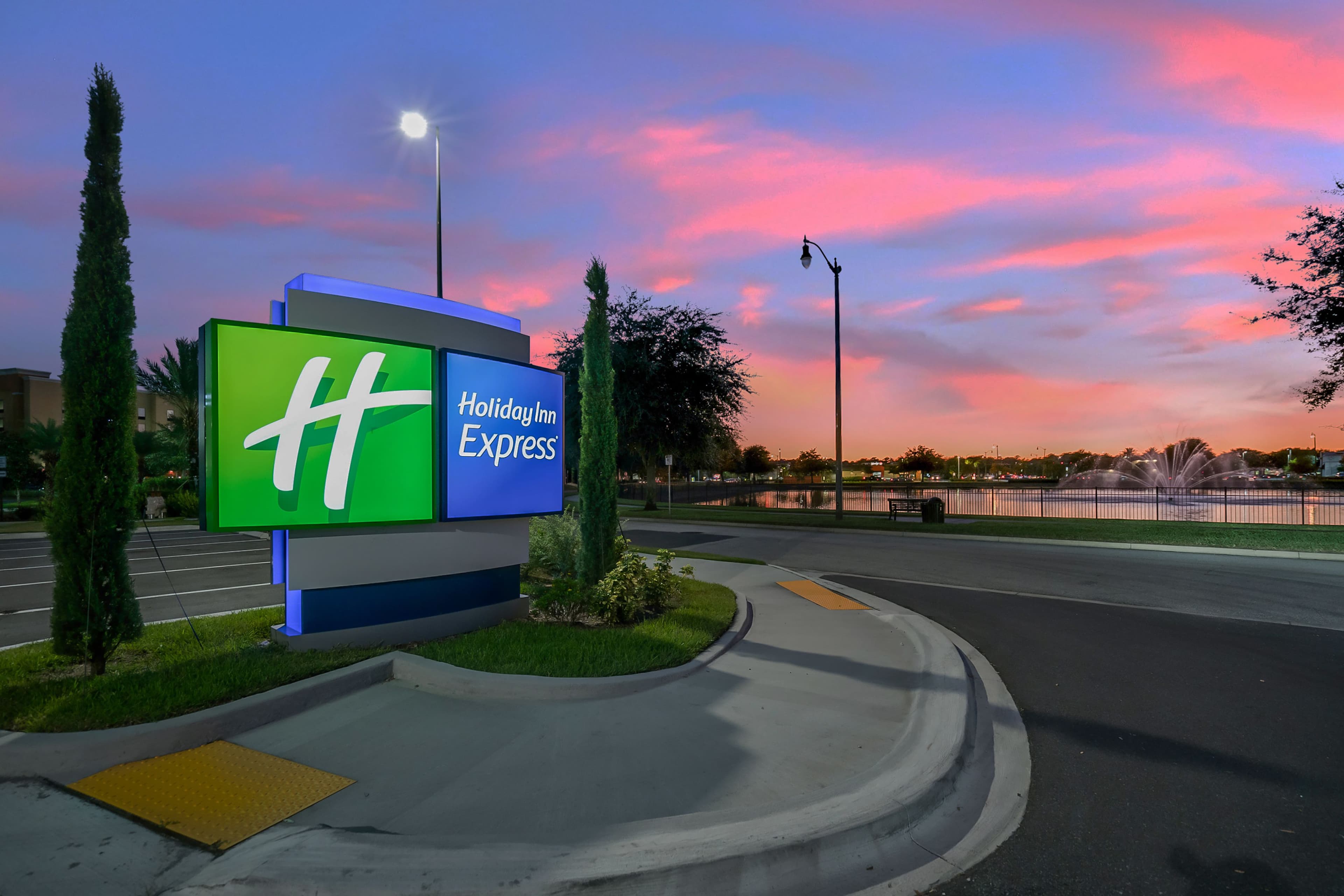 Holiday Inn Express Jacksonville South Bartram Prk - Image 1