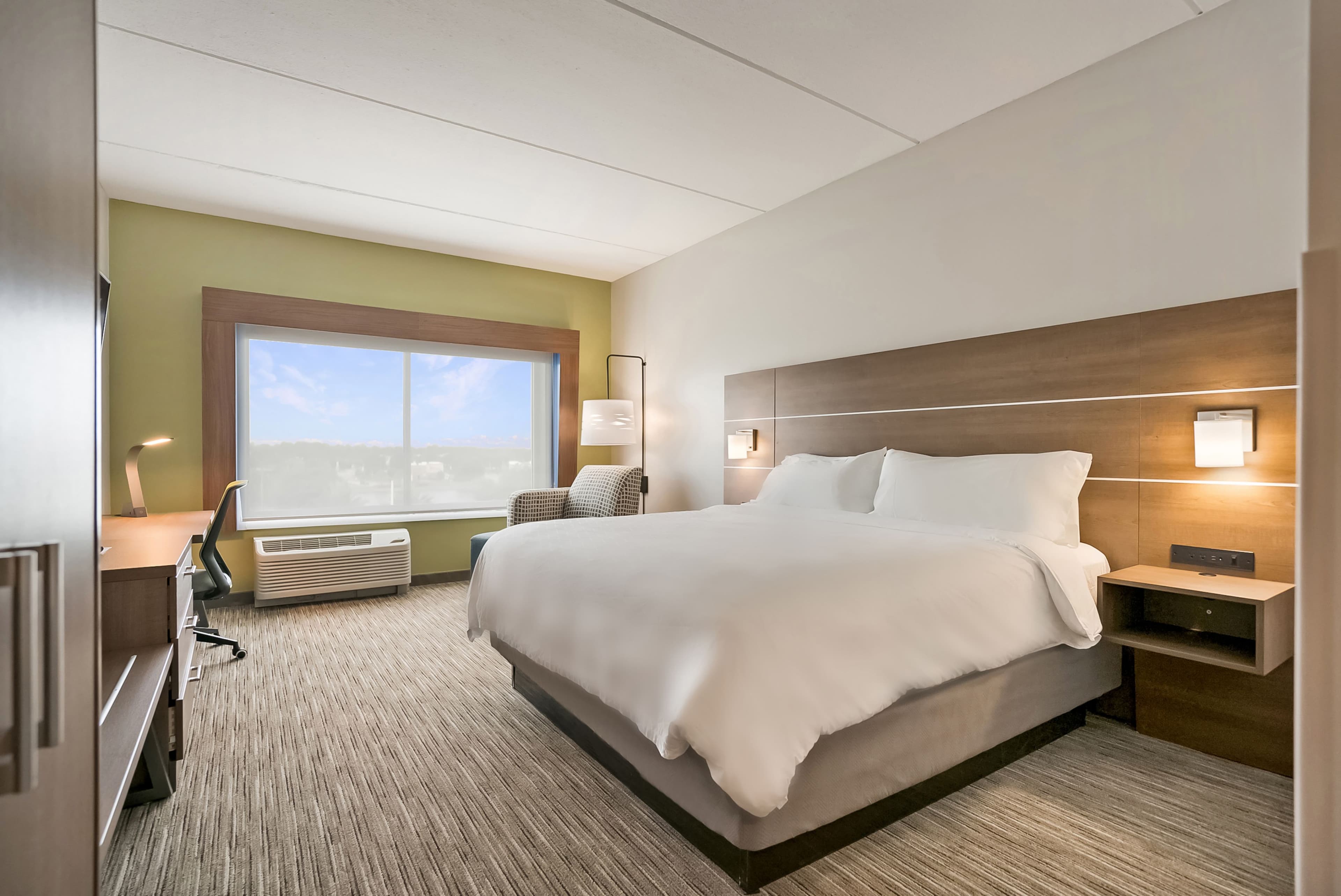 Holiday Inn Express Jacksonville South Bartram Prk — 10