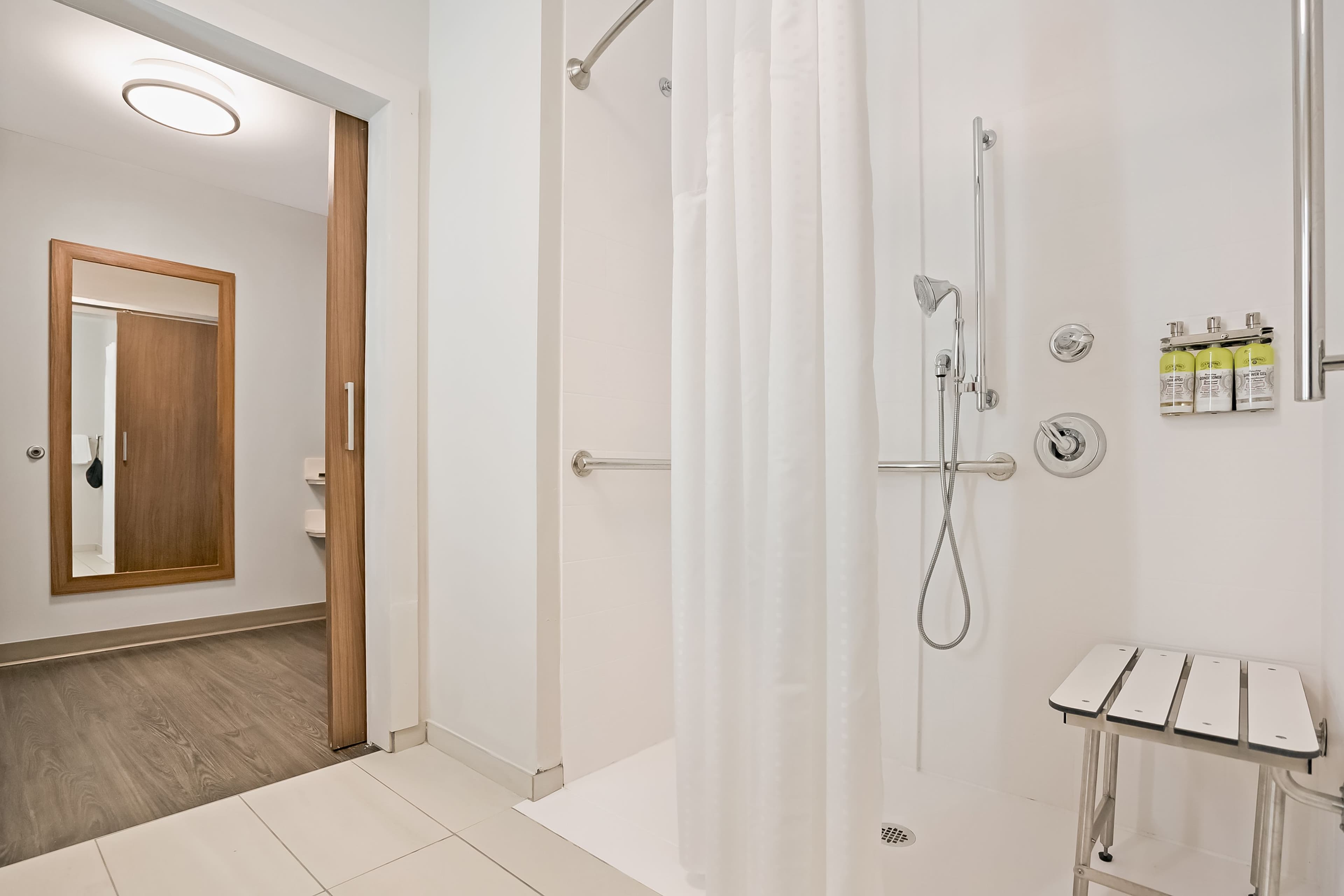 Holiday Inn Express Jacksonville South Bartram Prk — 21
