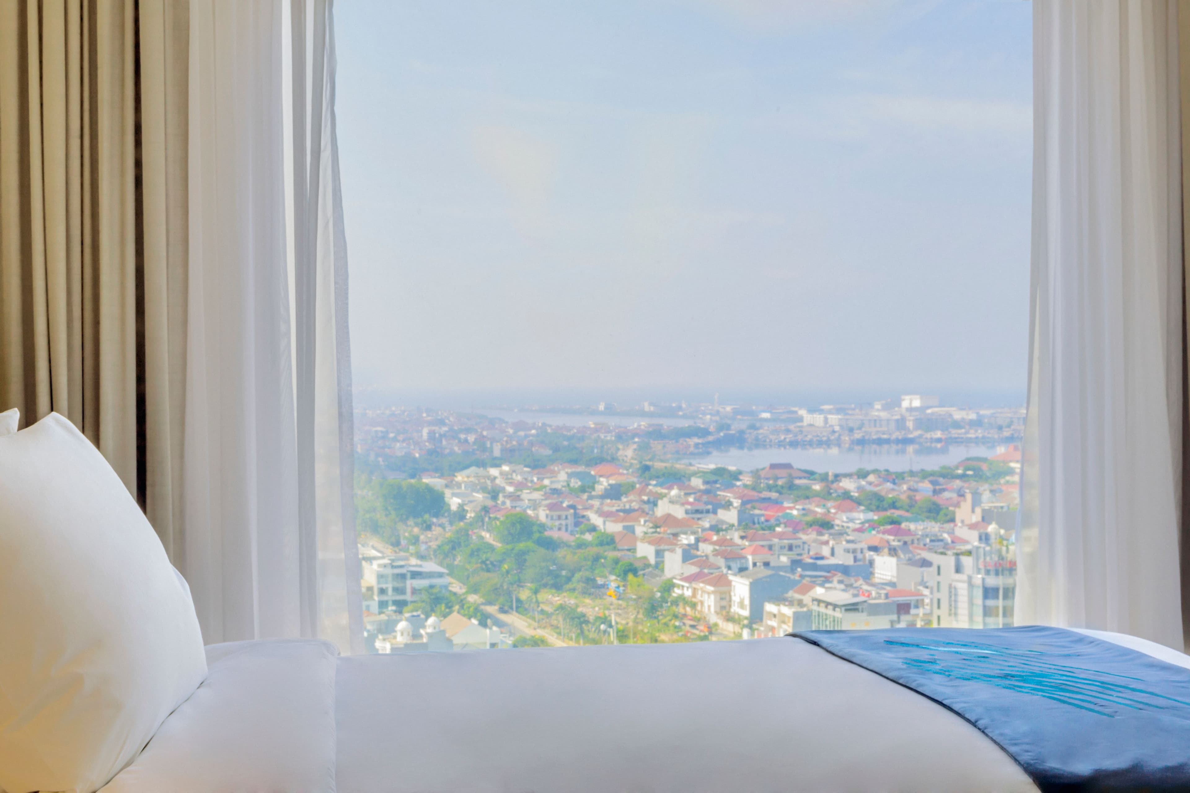 Holiday Inn Express Jakarta Pluit Citygate — 10