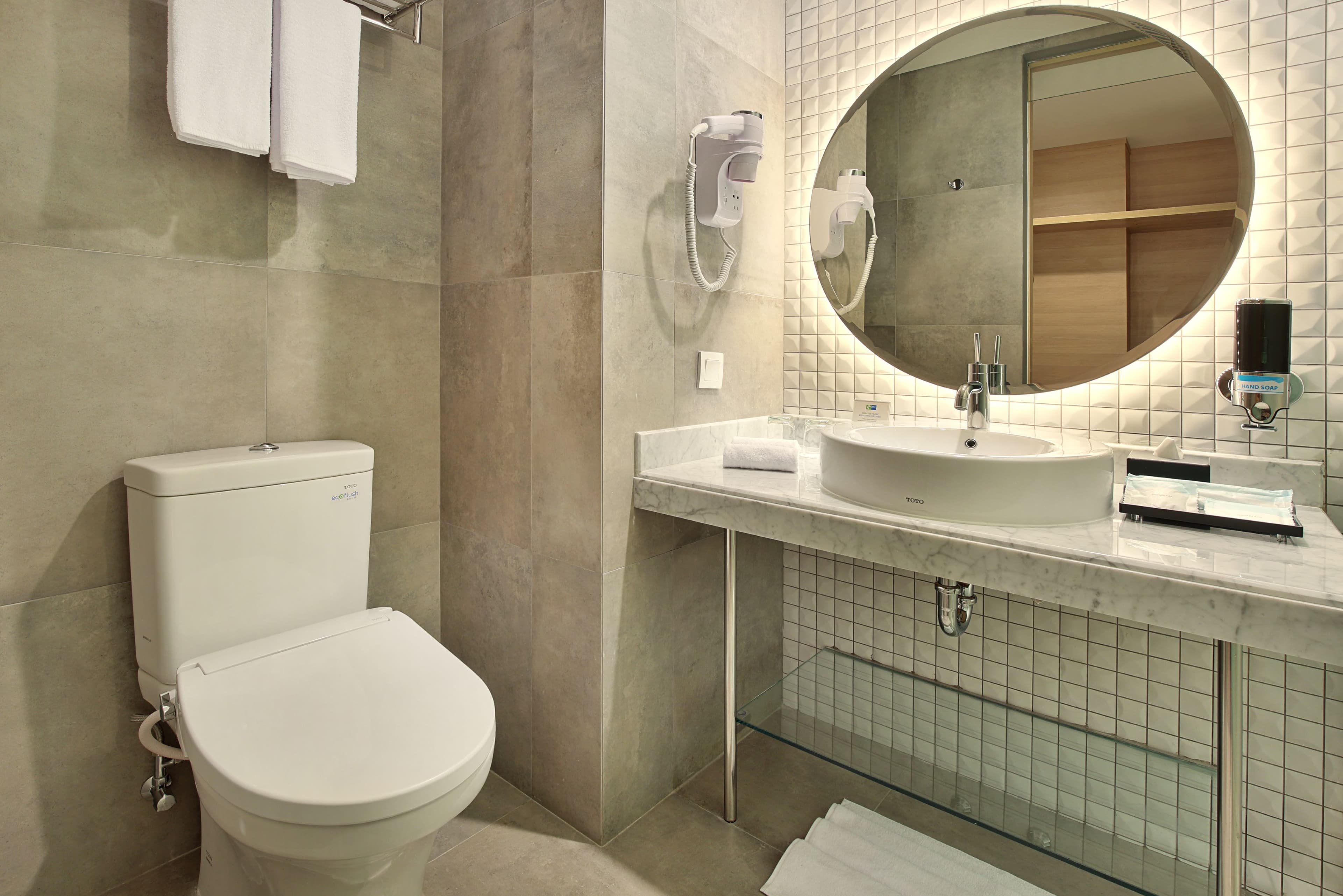 Holiday Inn Express Jakarta Wahid Hasyim — 10