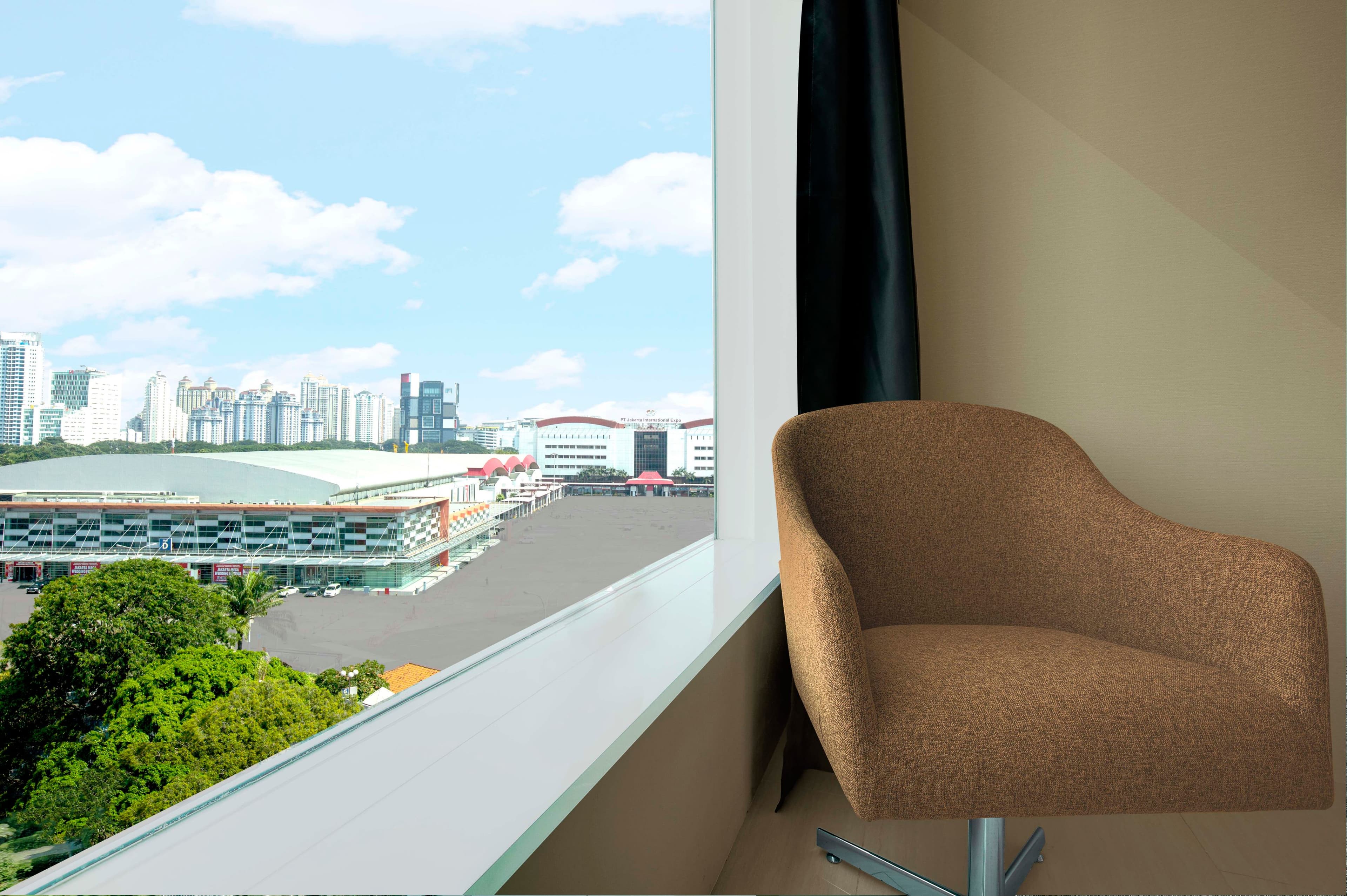 Holiday Inn Express Jakarta International Expo — 20
