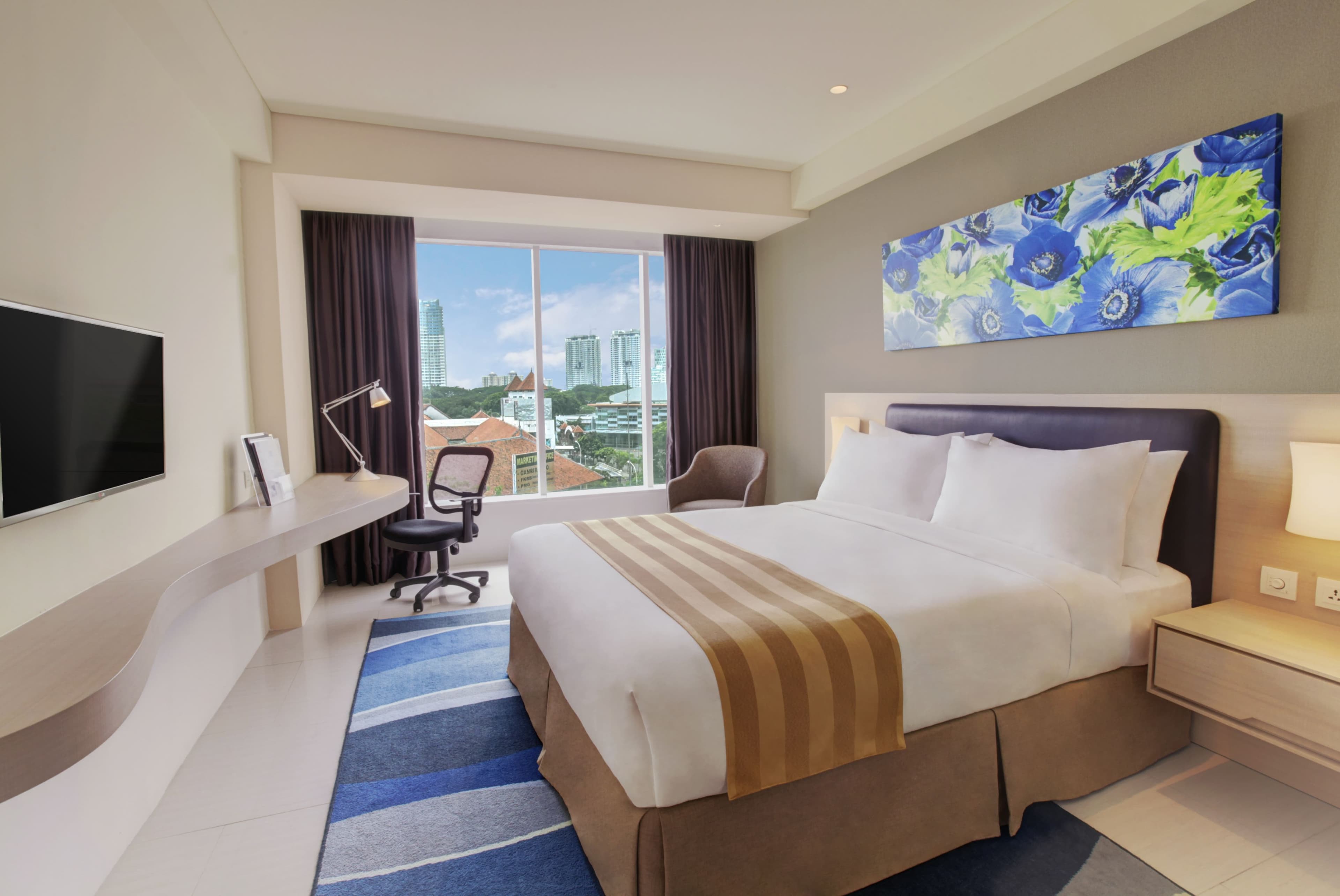 Holiday Inn Express Jakarta International Expo - Image 2