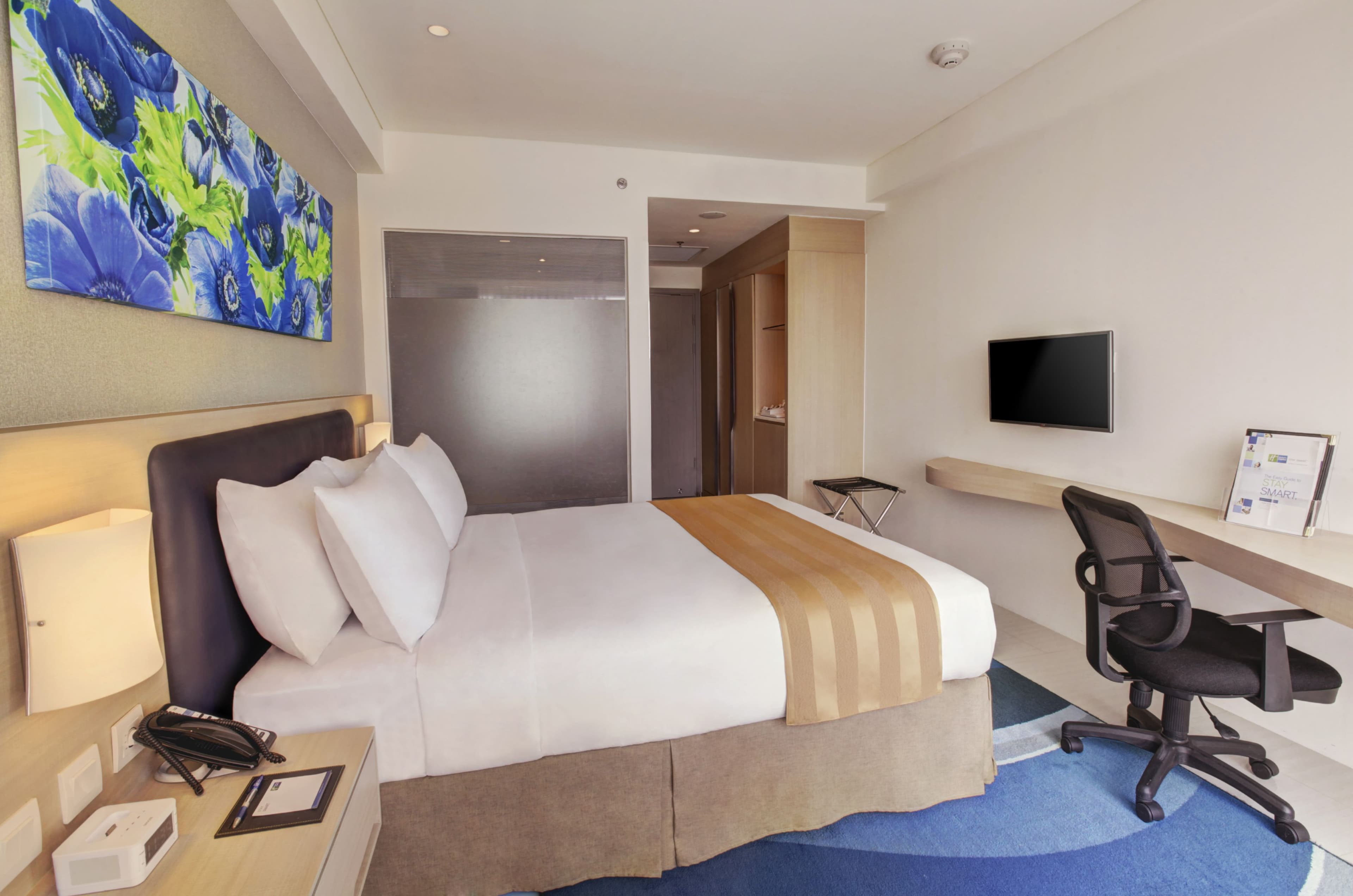 Holiday Inn Express Jakarta International Expo — 15