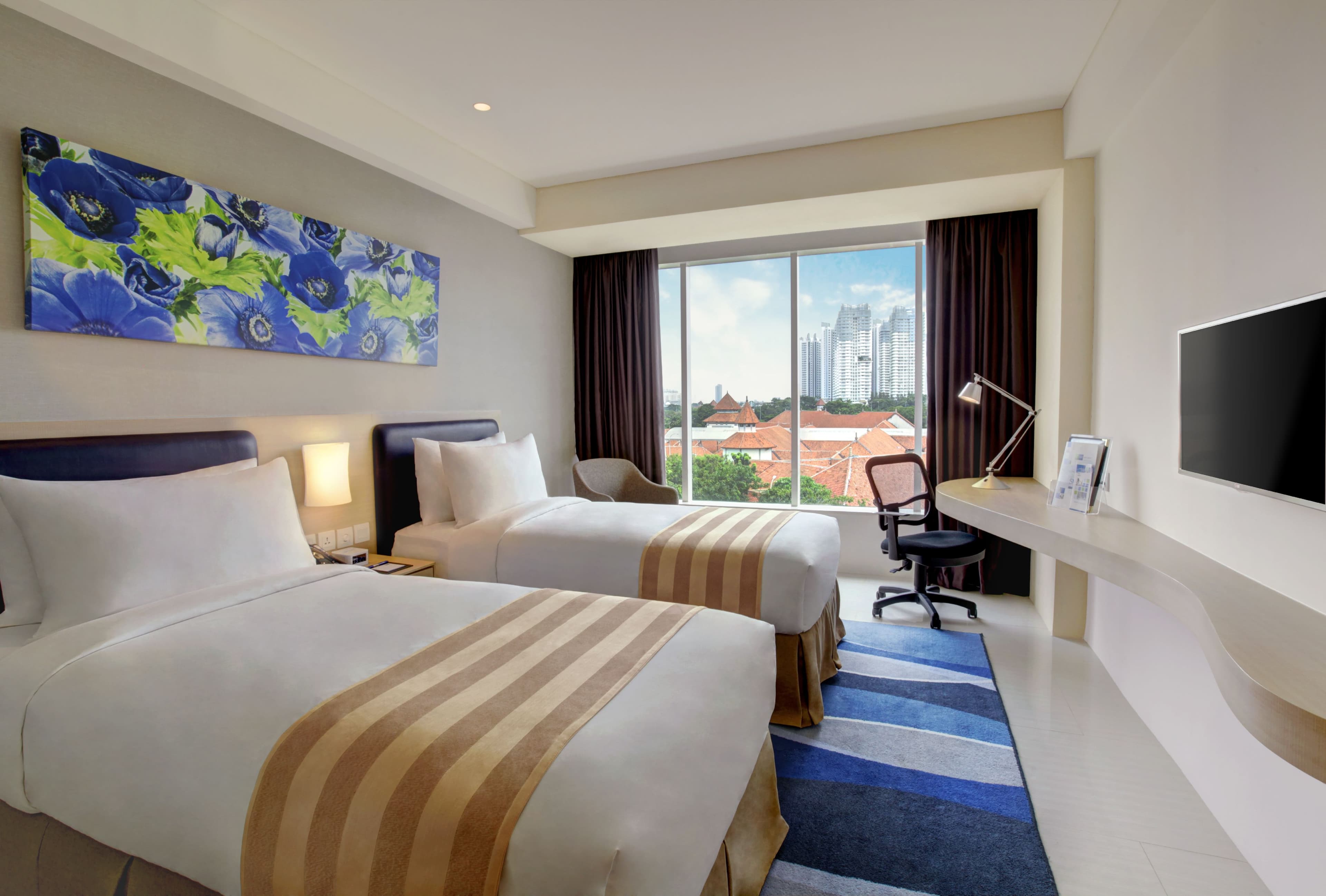 Holiday Inn Express Jakarta International Expo — 32