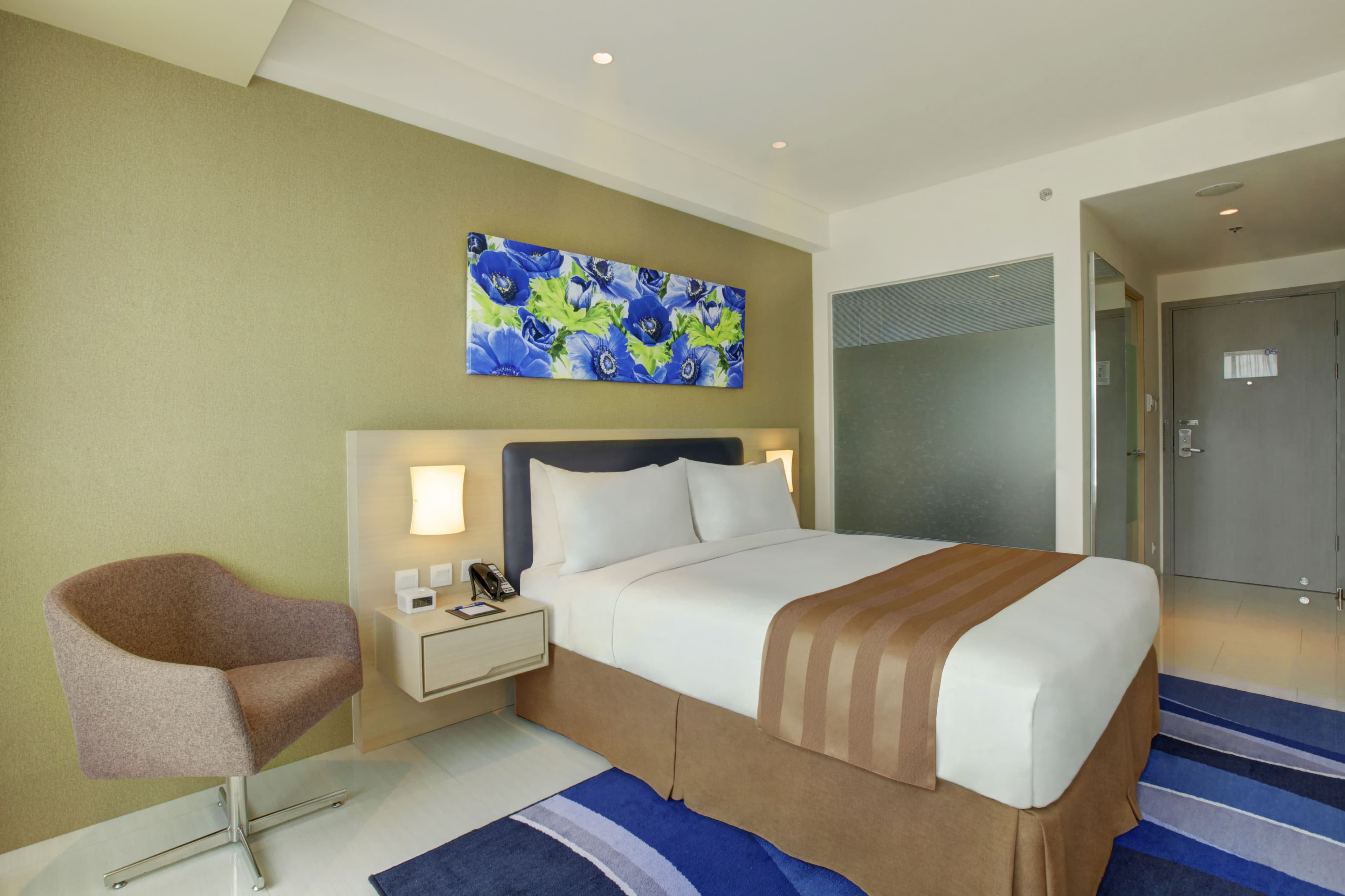 Holiday Inn Express Jakarta International Expo — 14