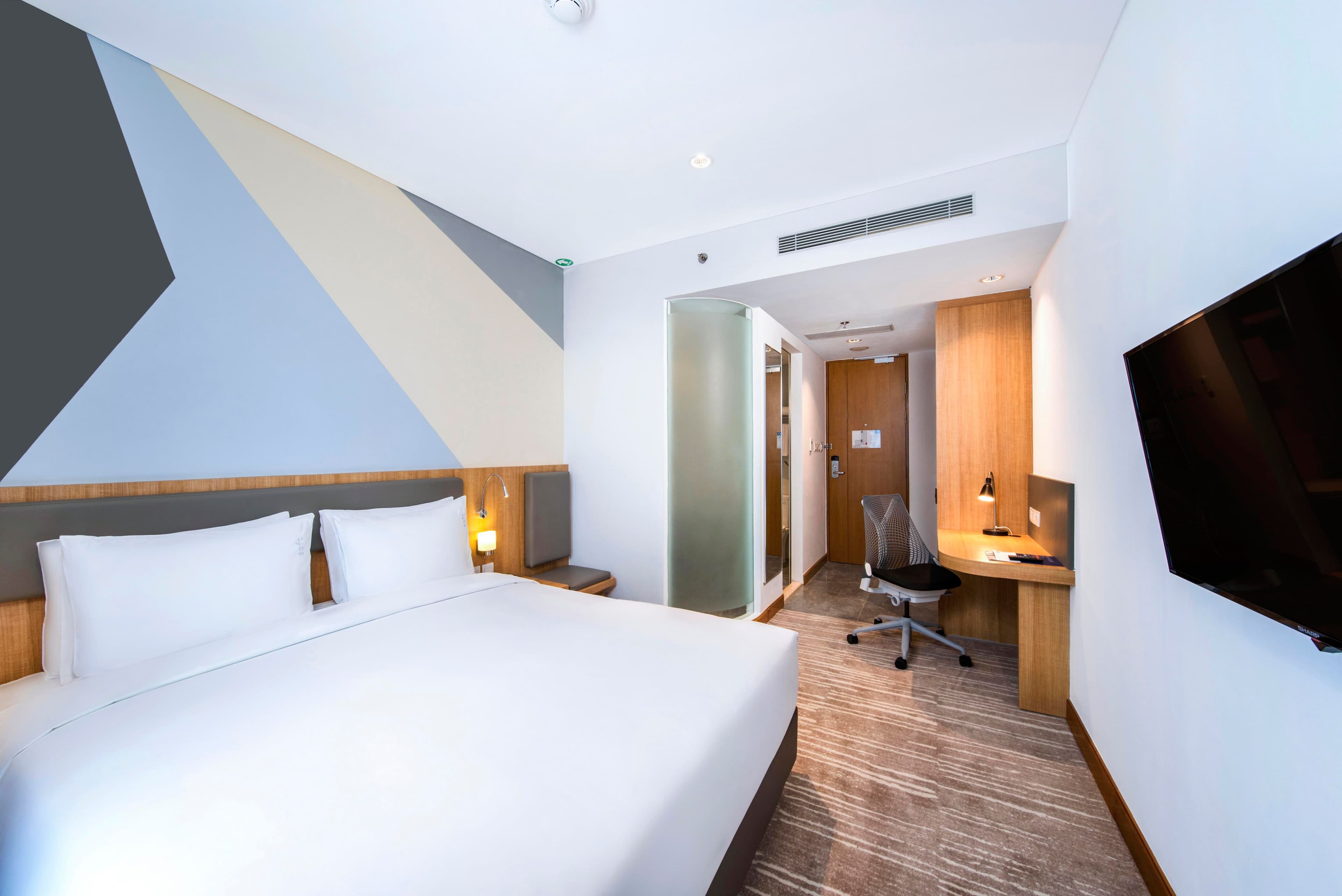 Holiday Inn Express Jakarta Matraman — 4