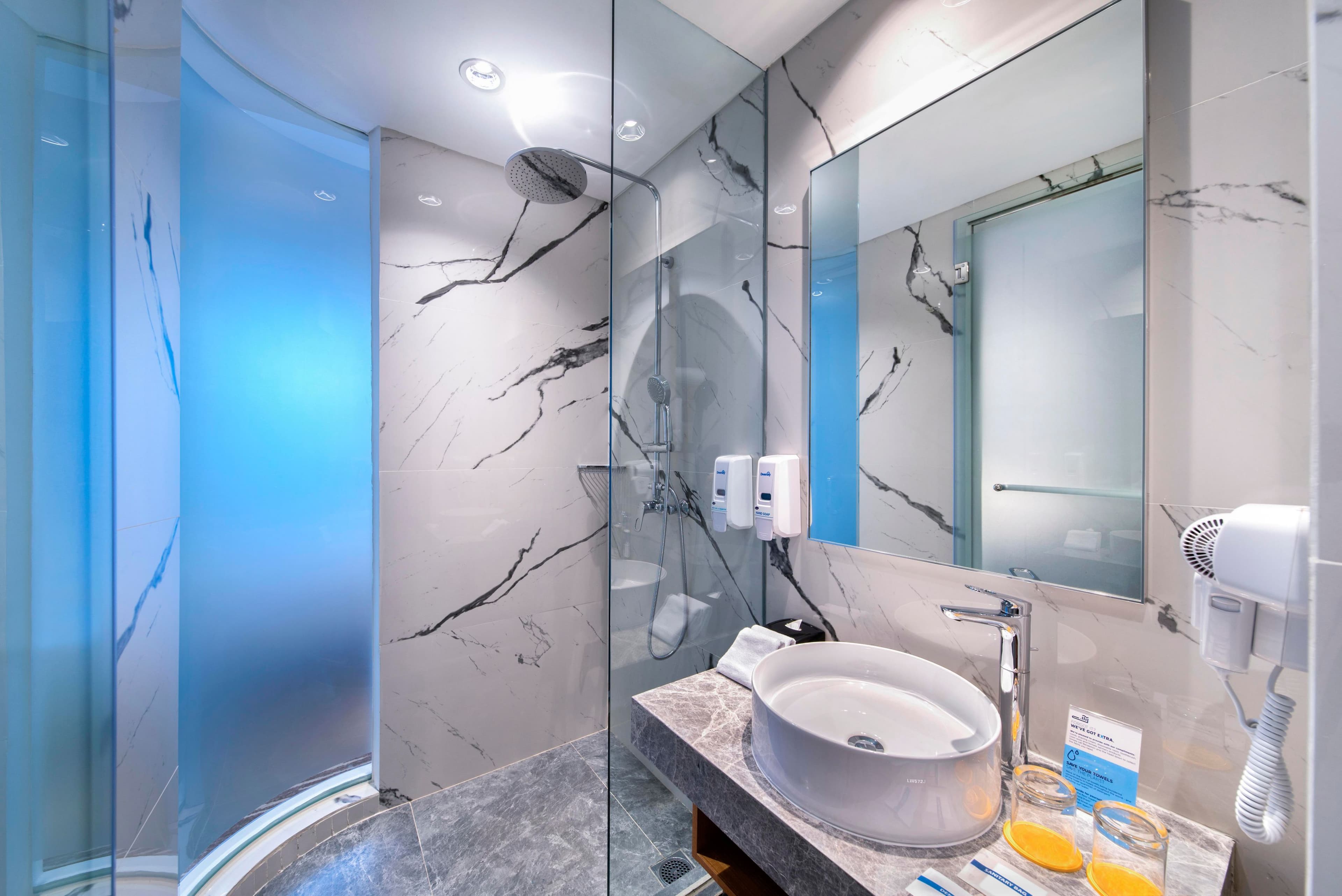 Holiday Inn Express Jakarta Matraman — 6
