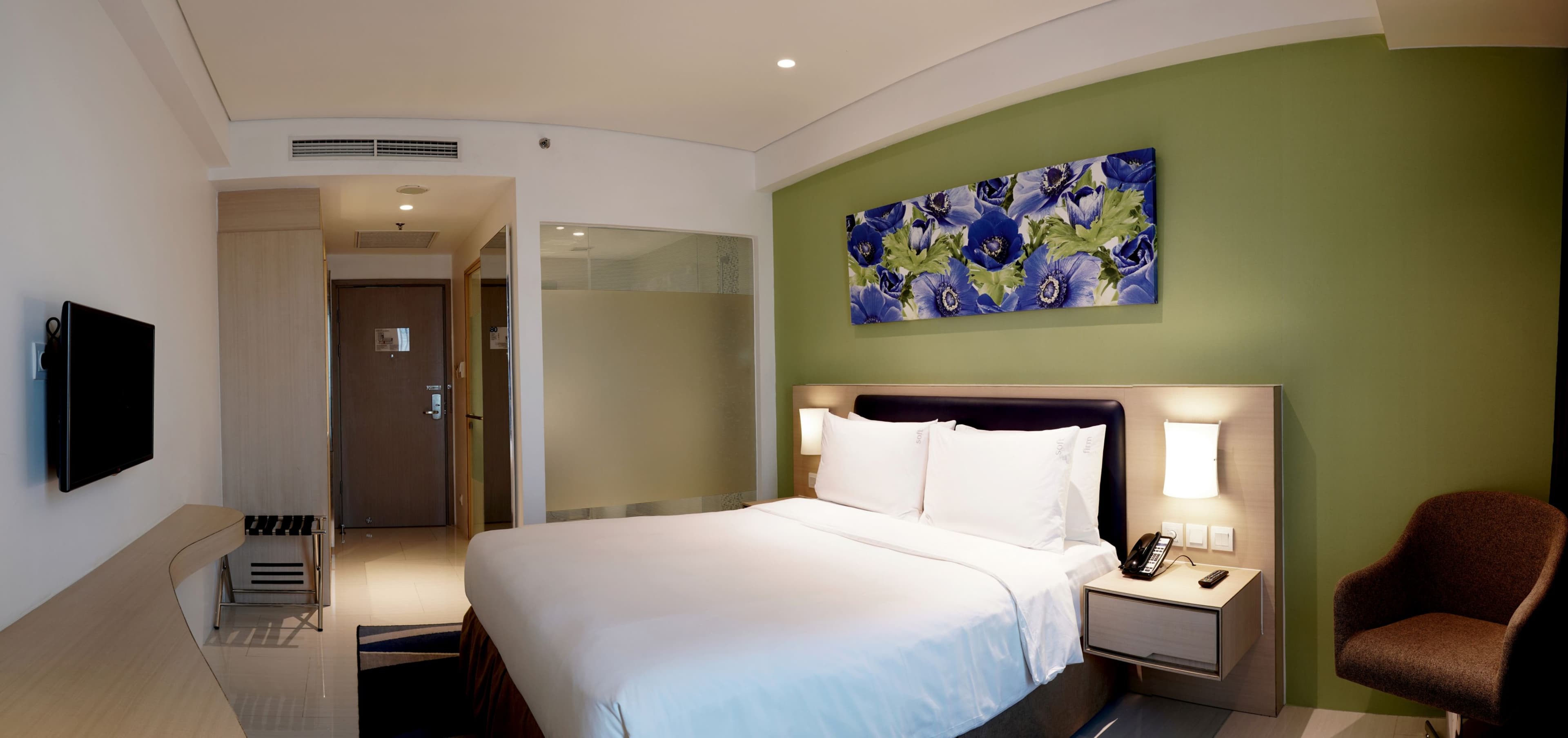 Standard Room With Free Breakfast - Image 9