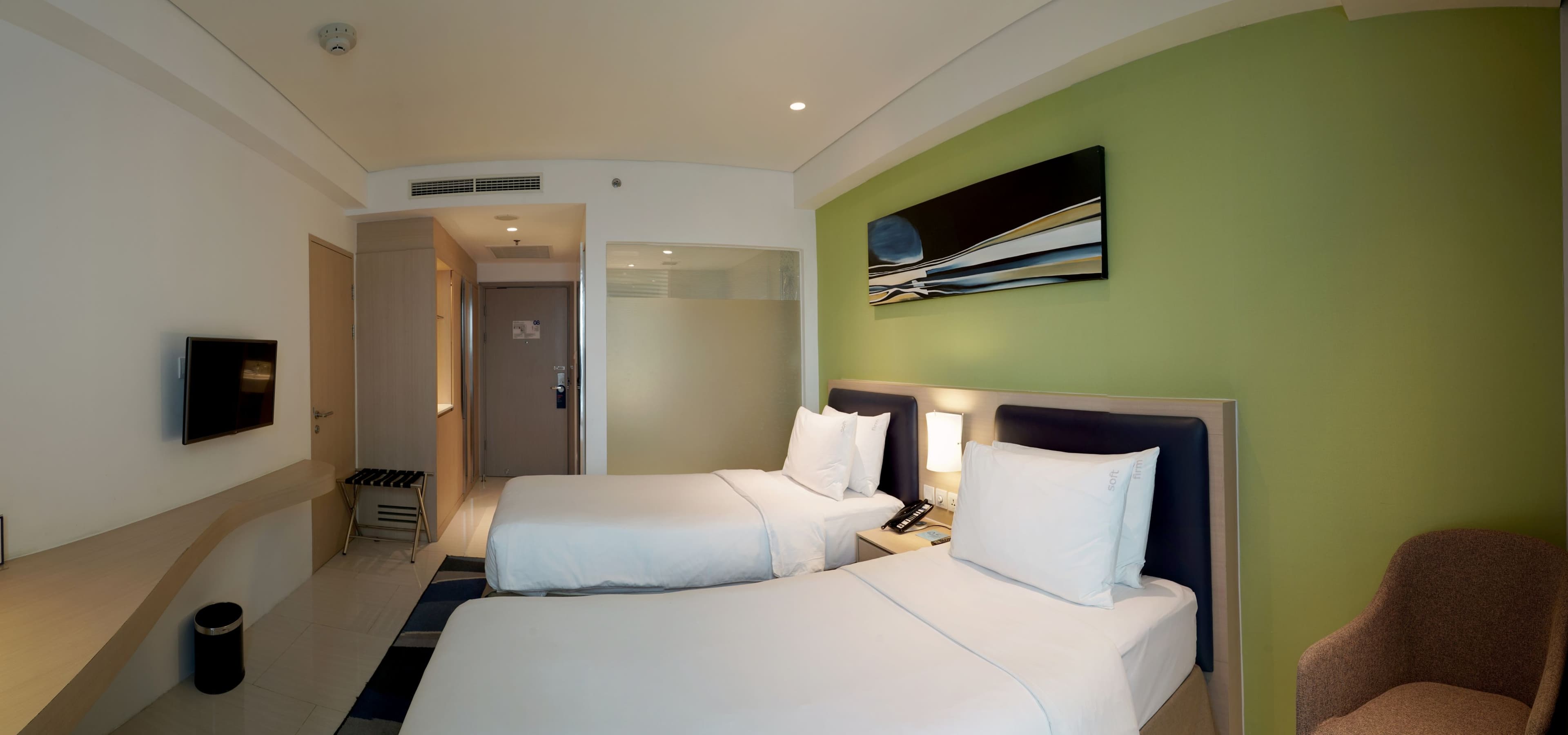Standard Room With Free Breakfast - Image 6