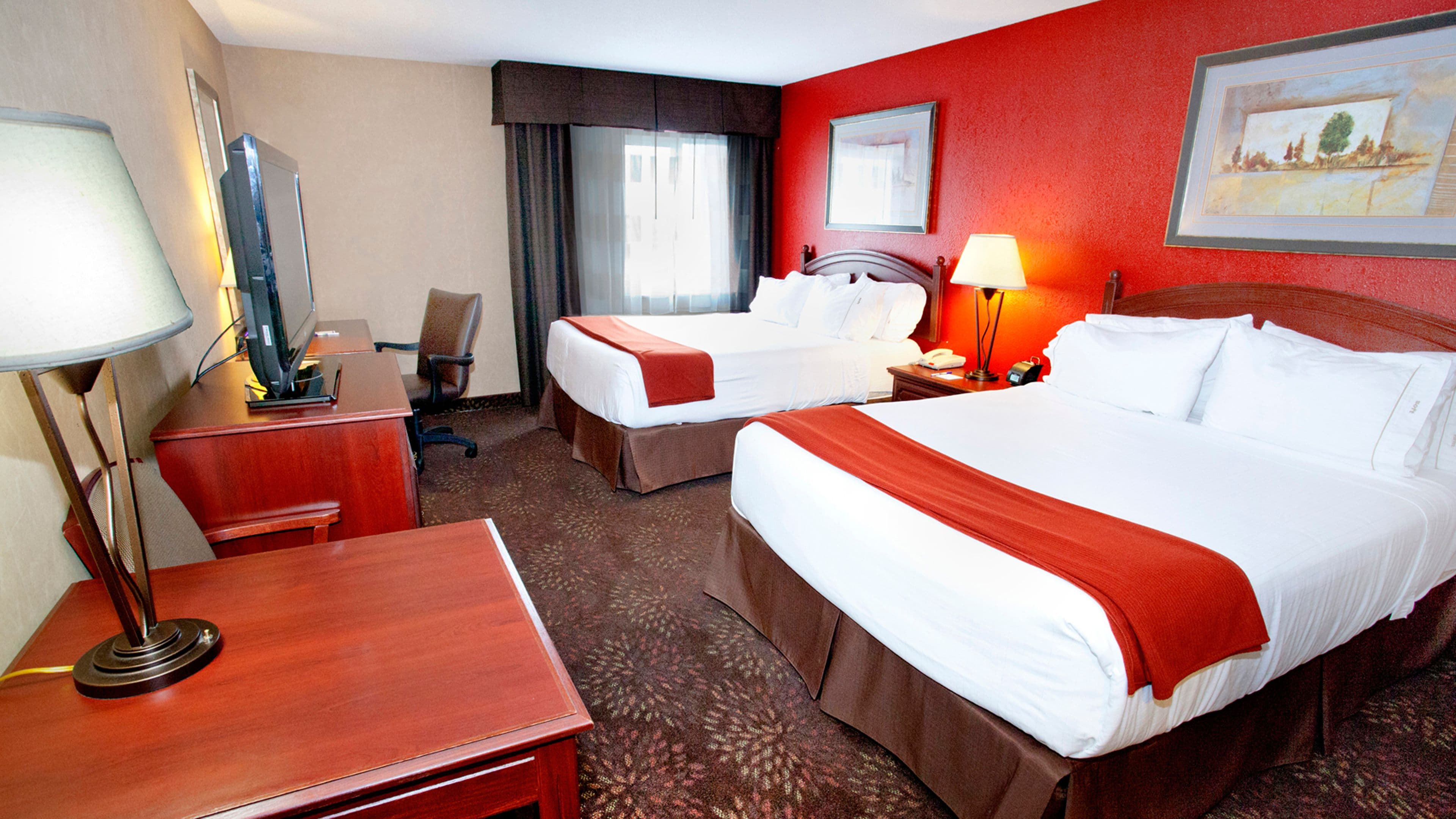 Holiday Inn Express Jamestown — 13