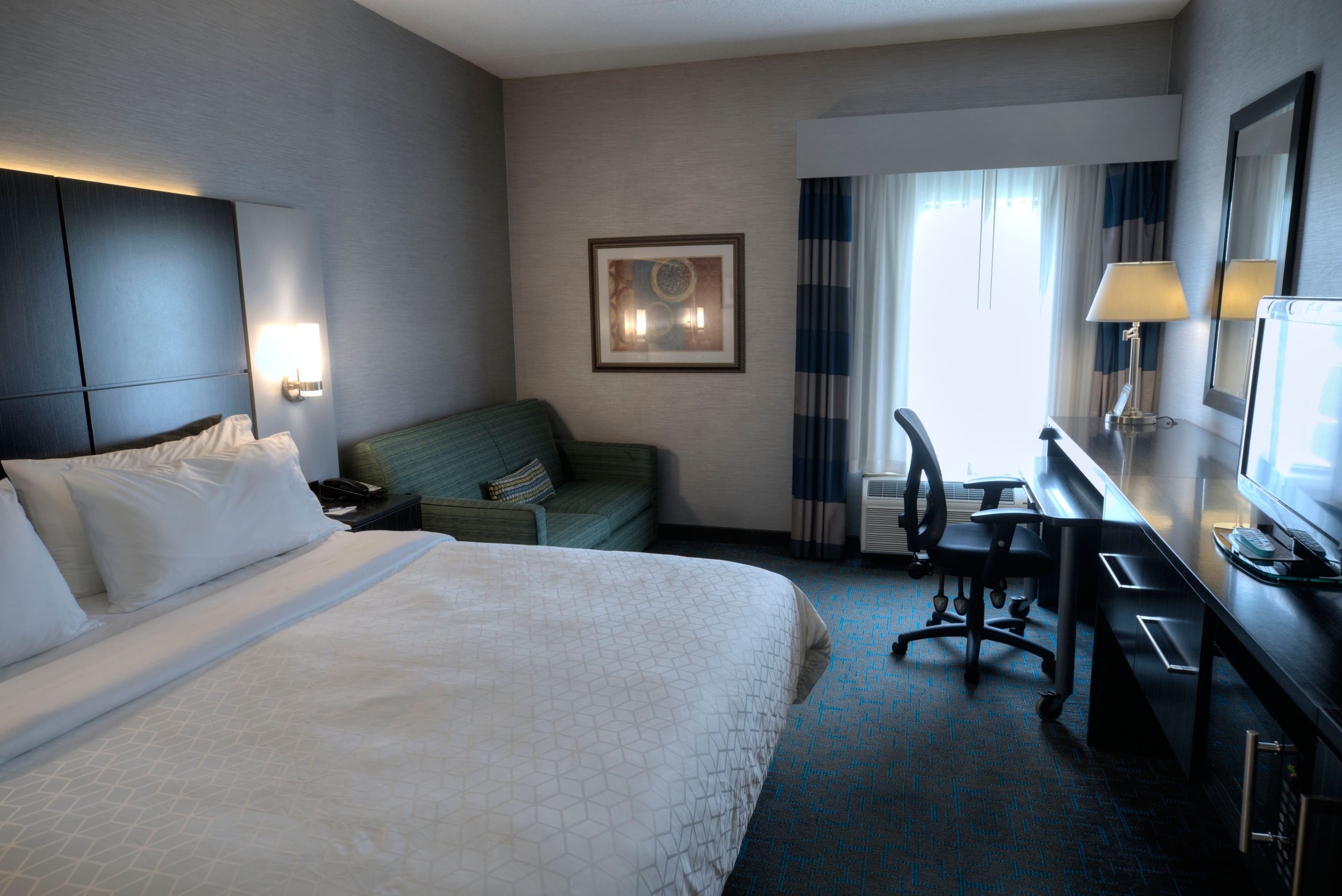 Holiday Inn Express Janesville-I-90 & Us Hwy 14 — 6
