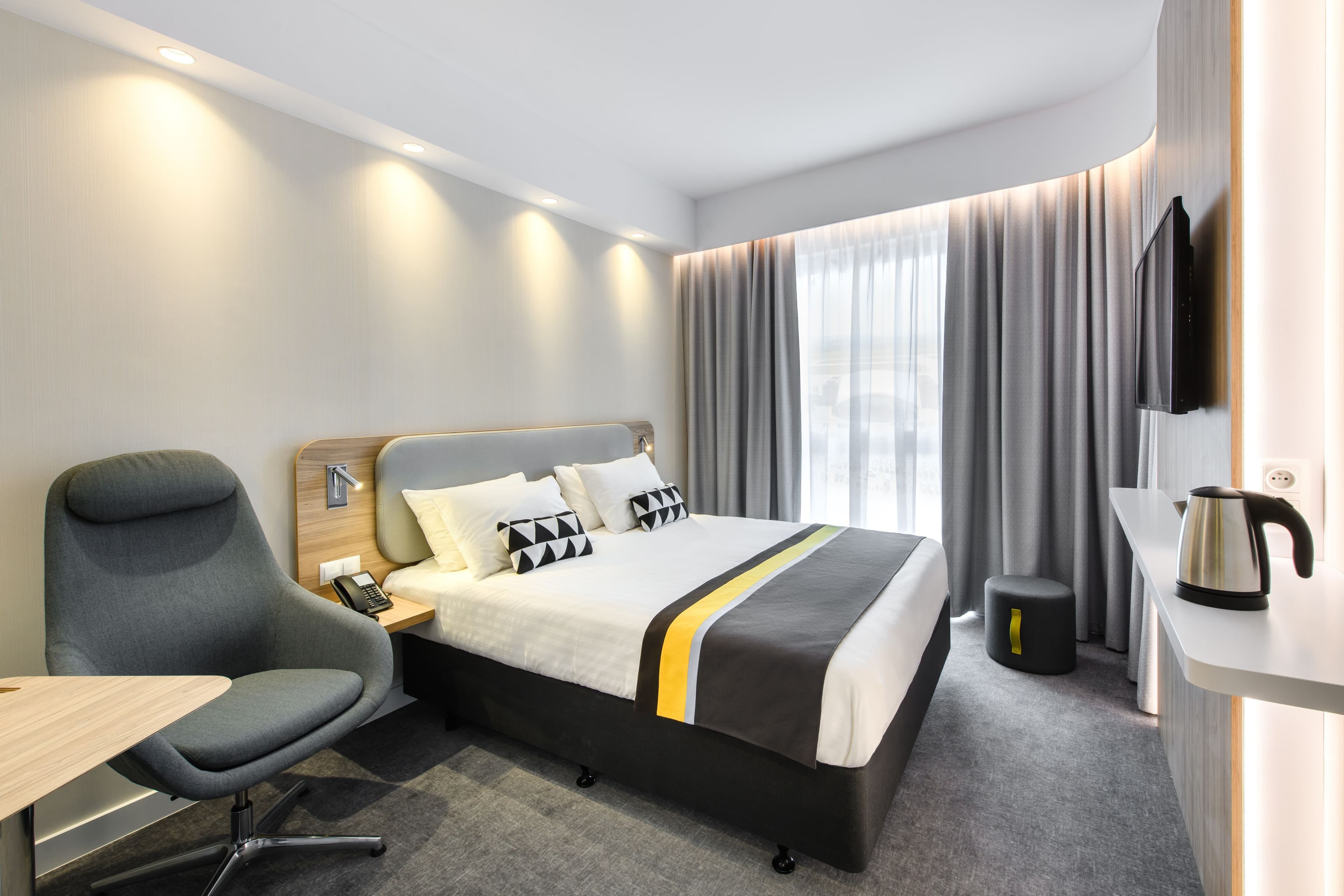 Holiday Inn Express Rzeszow Airport - Image 3