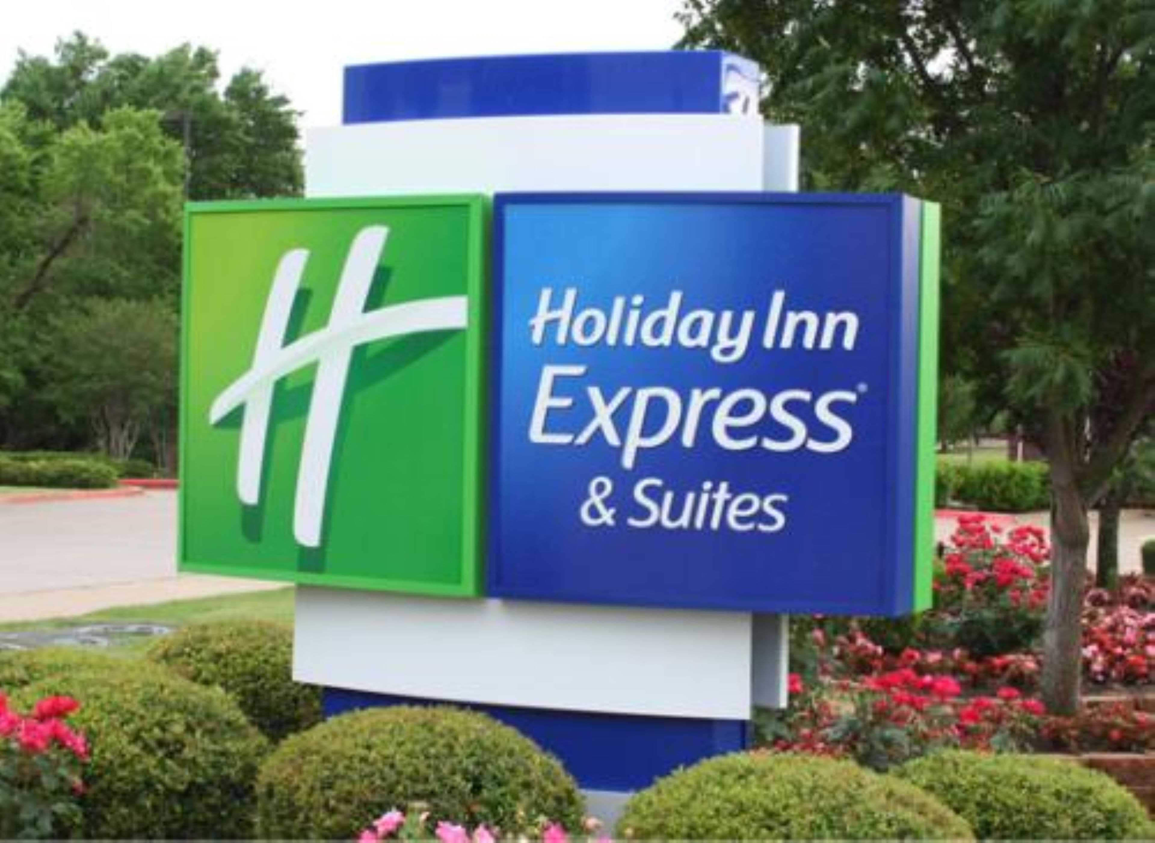 Holiday Inn Express Jesup - Image 1
