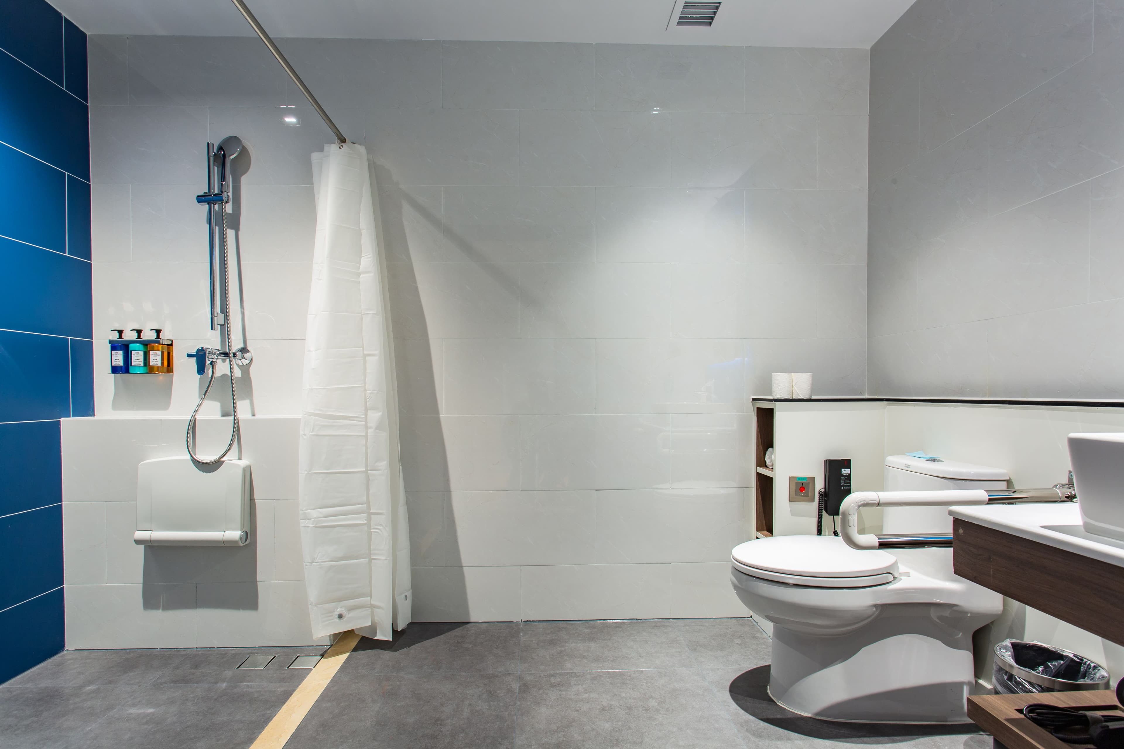 Holiday Inn Express Jiangmen Jianghai — 15