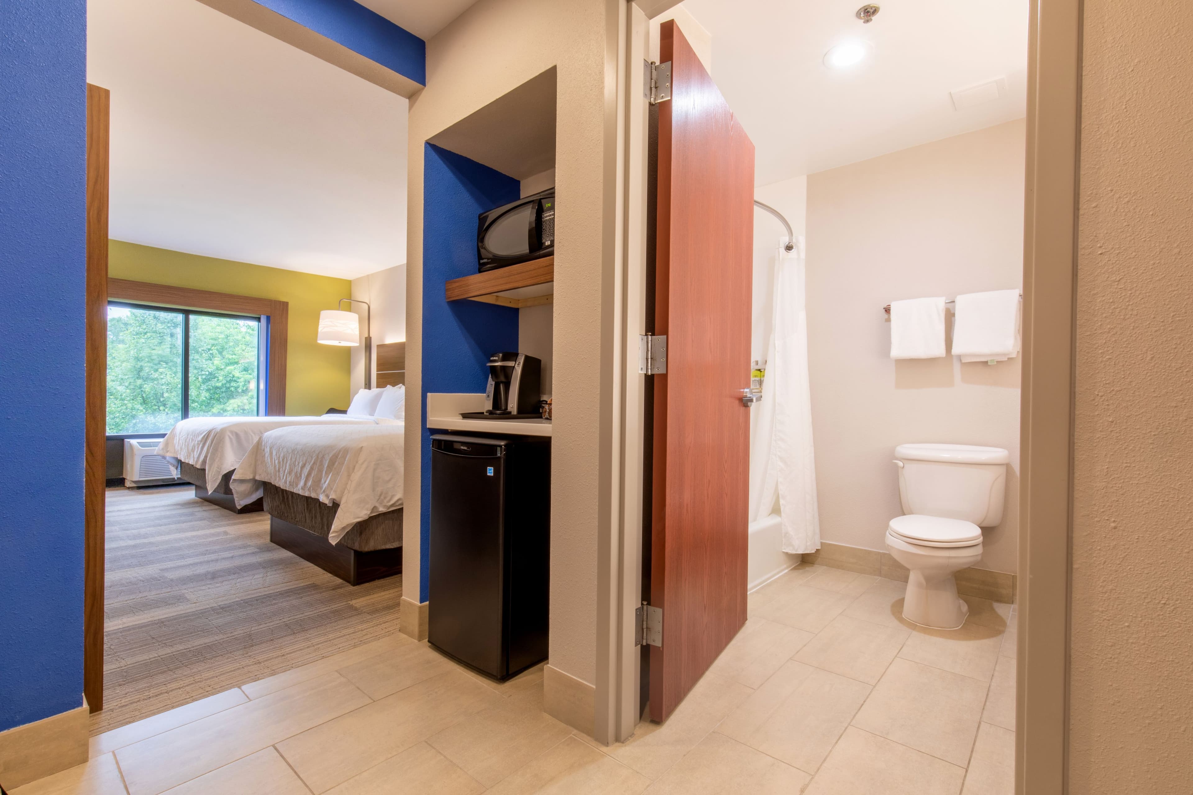 Holiday Inn Express Johnson City — 13