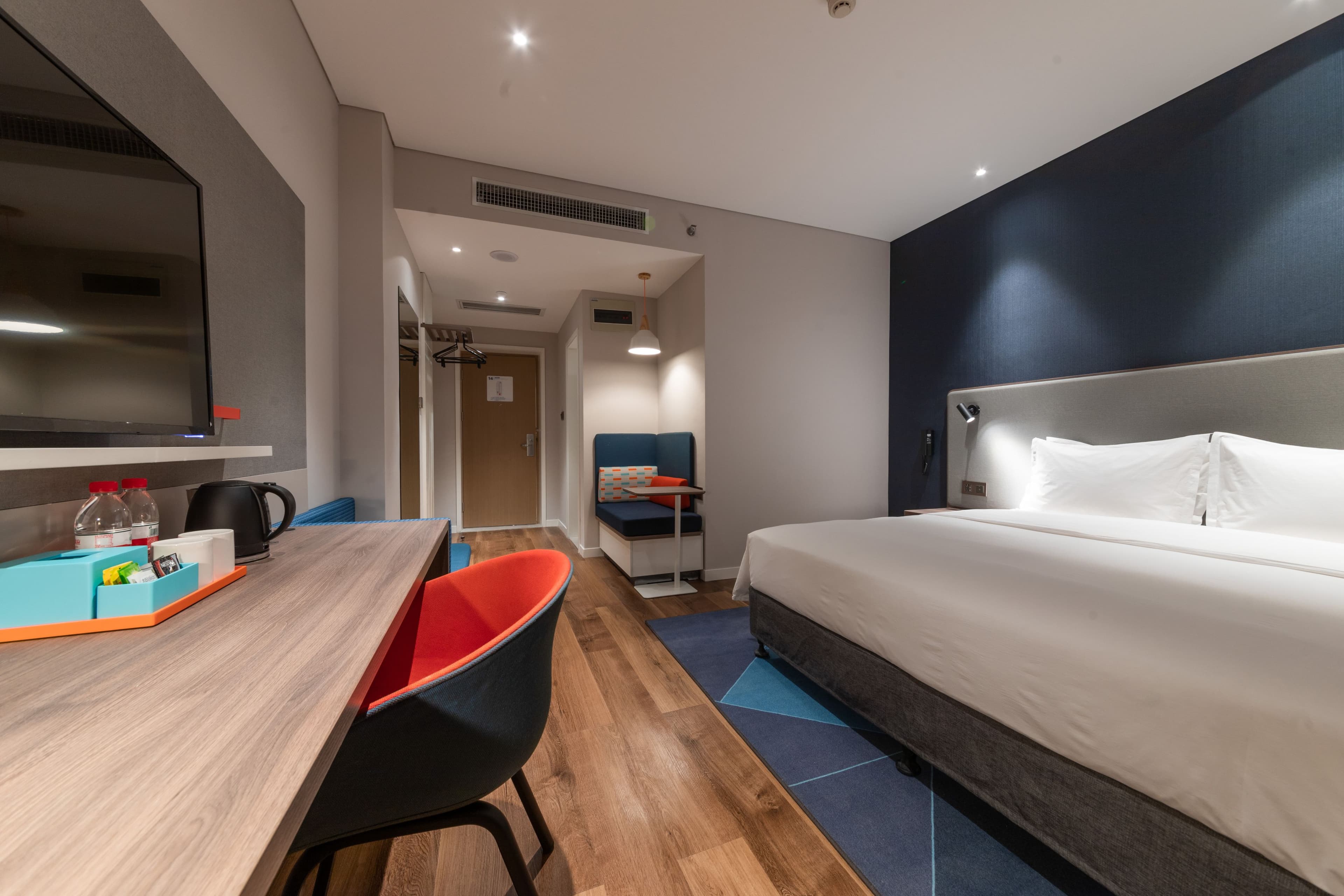 Holiday Inn Express Kaifeng City Center - Image 2