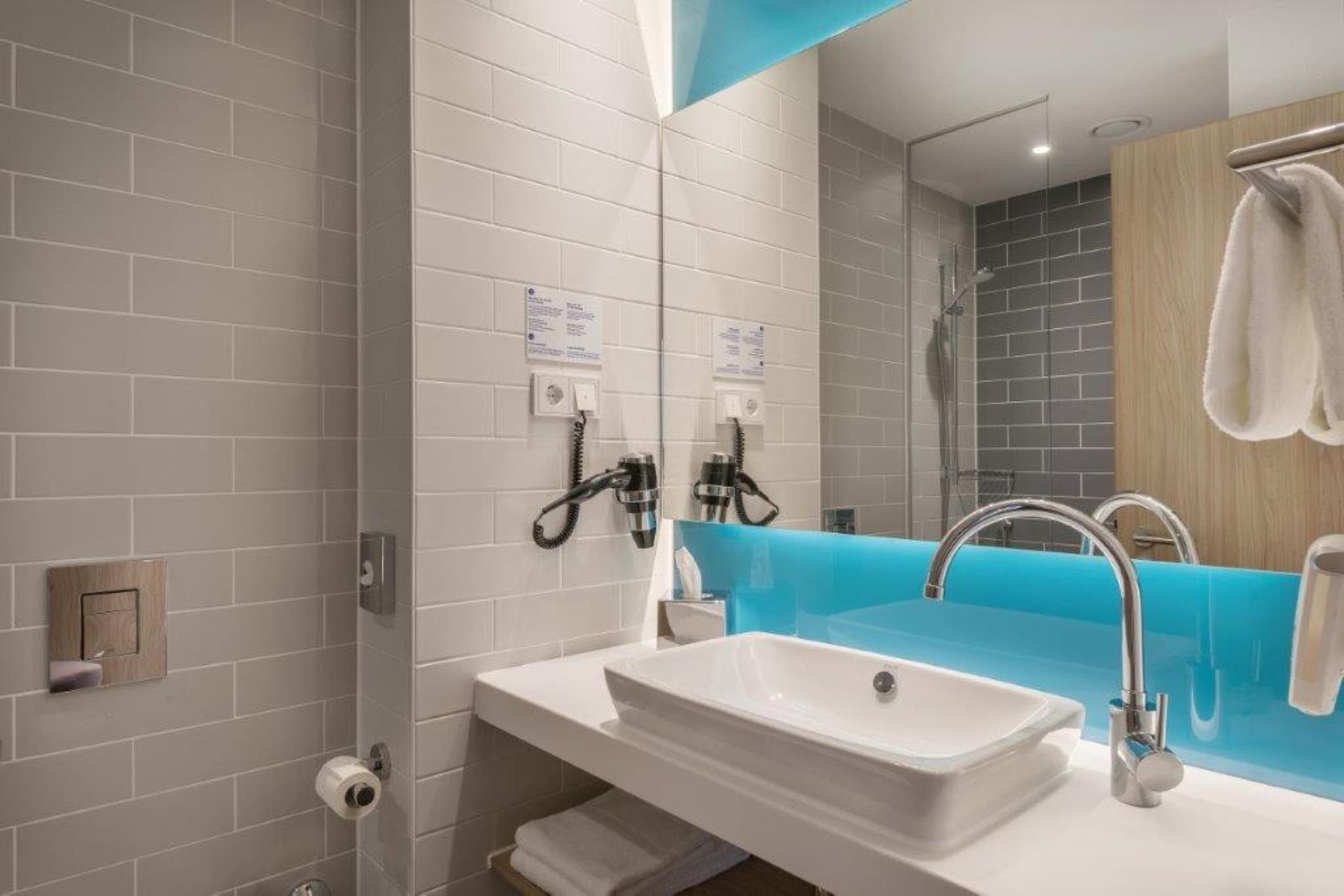 Holiday Inn Express Kaiserslautern - Image 4