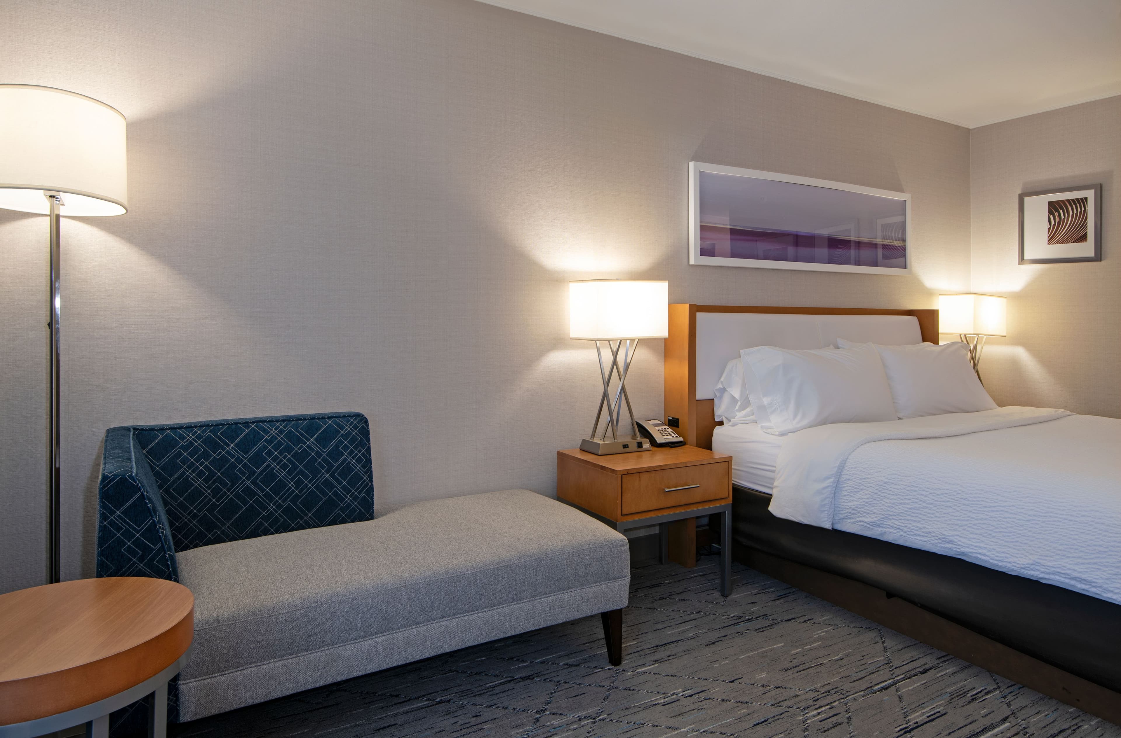 Holiday Inn Express Kamloops - Image 4