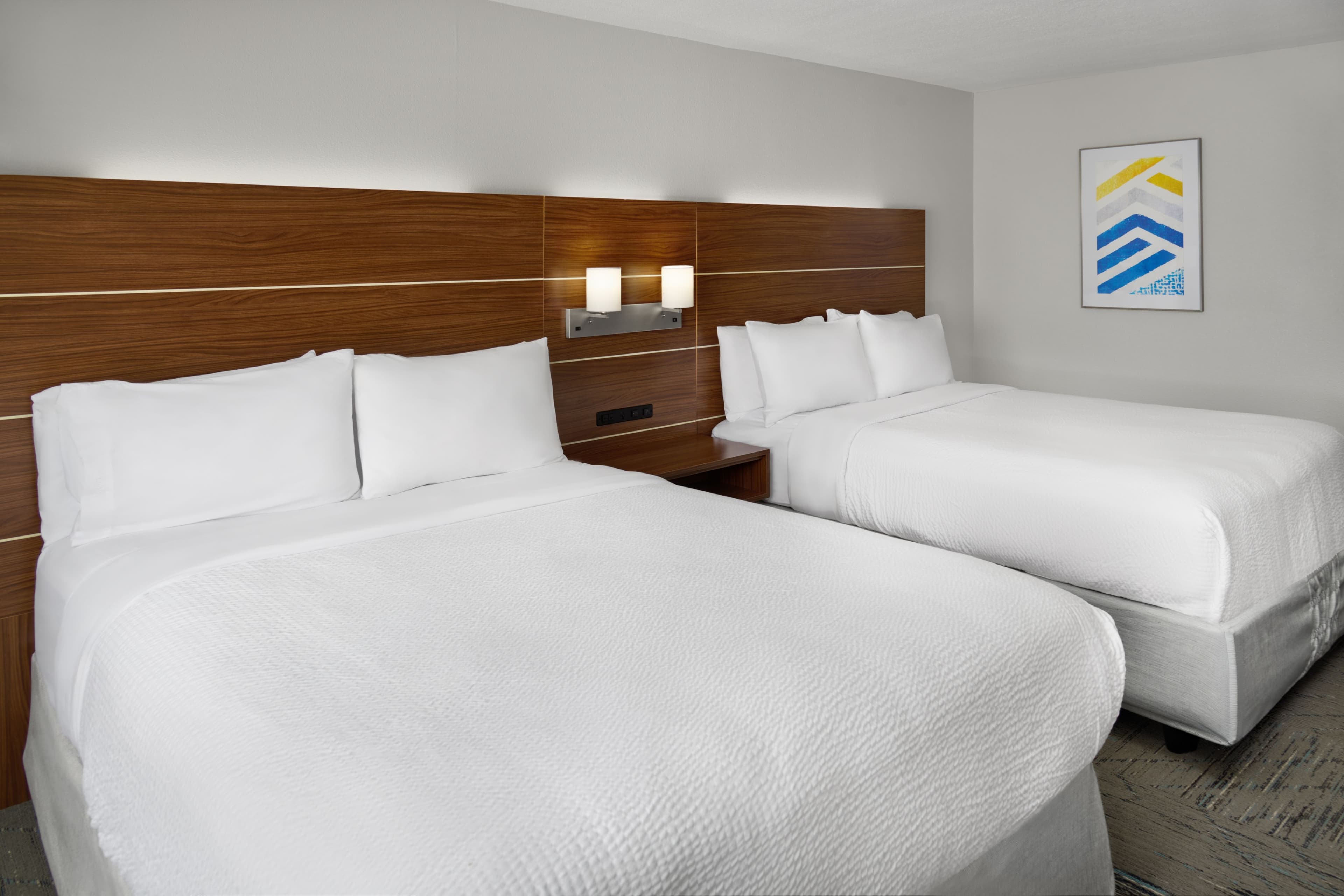 Holiday Inn Express Kansas City - at the Legends — 34