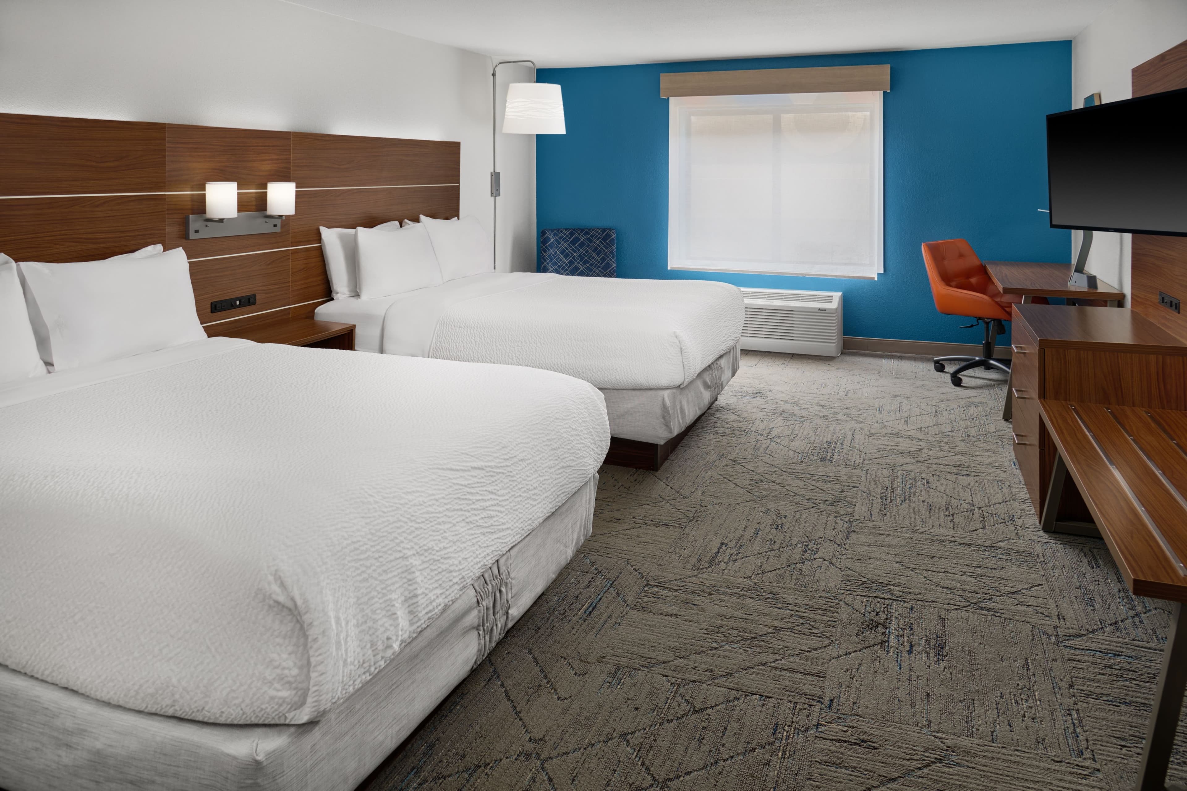 Holiday Inn Express Kansas City - at the Legends — 43