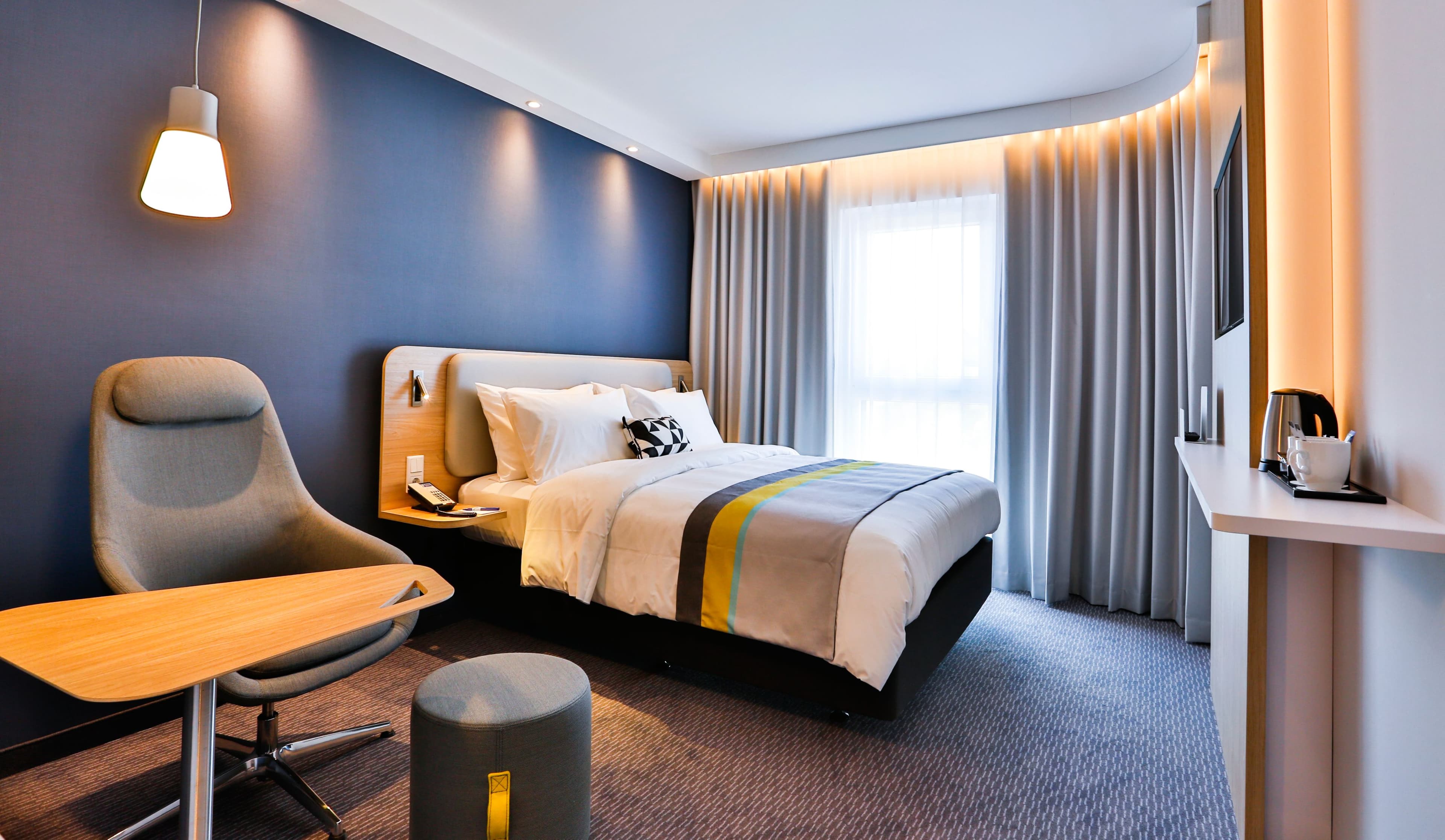 Holiday Inn Express Karlsruhe - City Park — 11