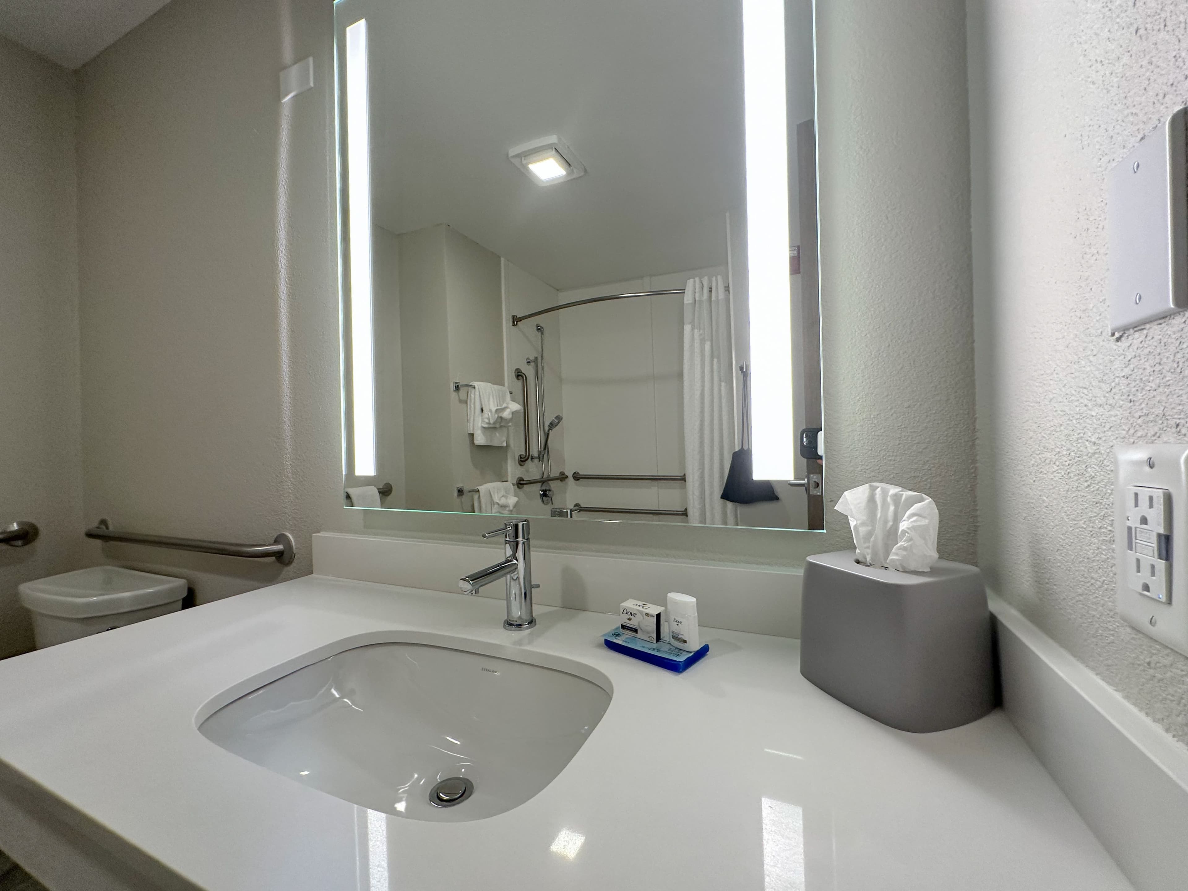 Holiday Inn Express Kearney — 26