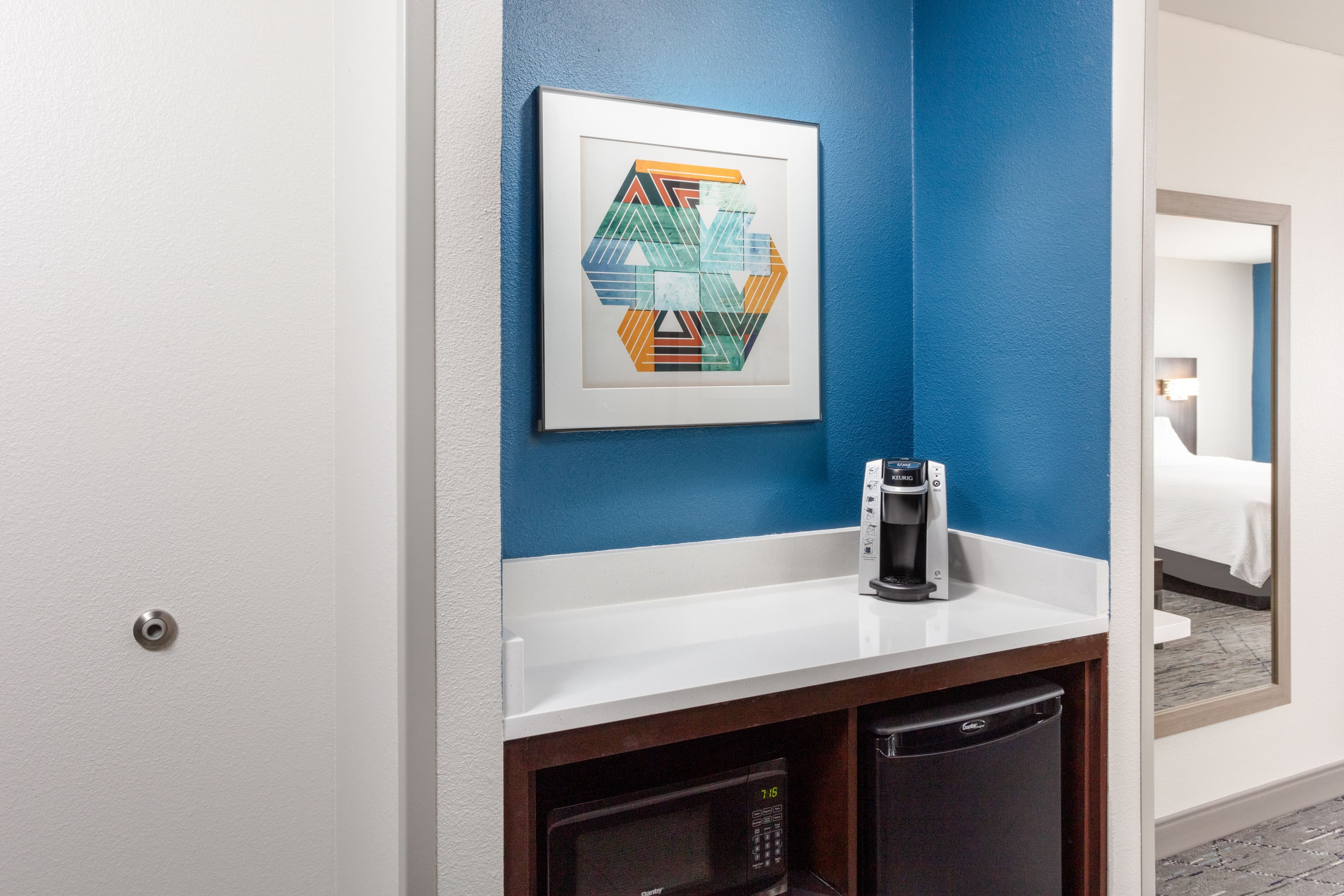 Holiday Inn Express Kearney — 4