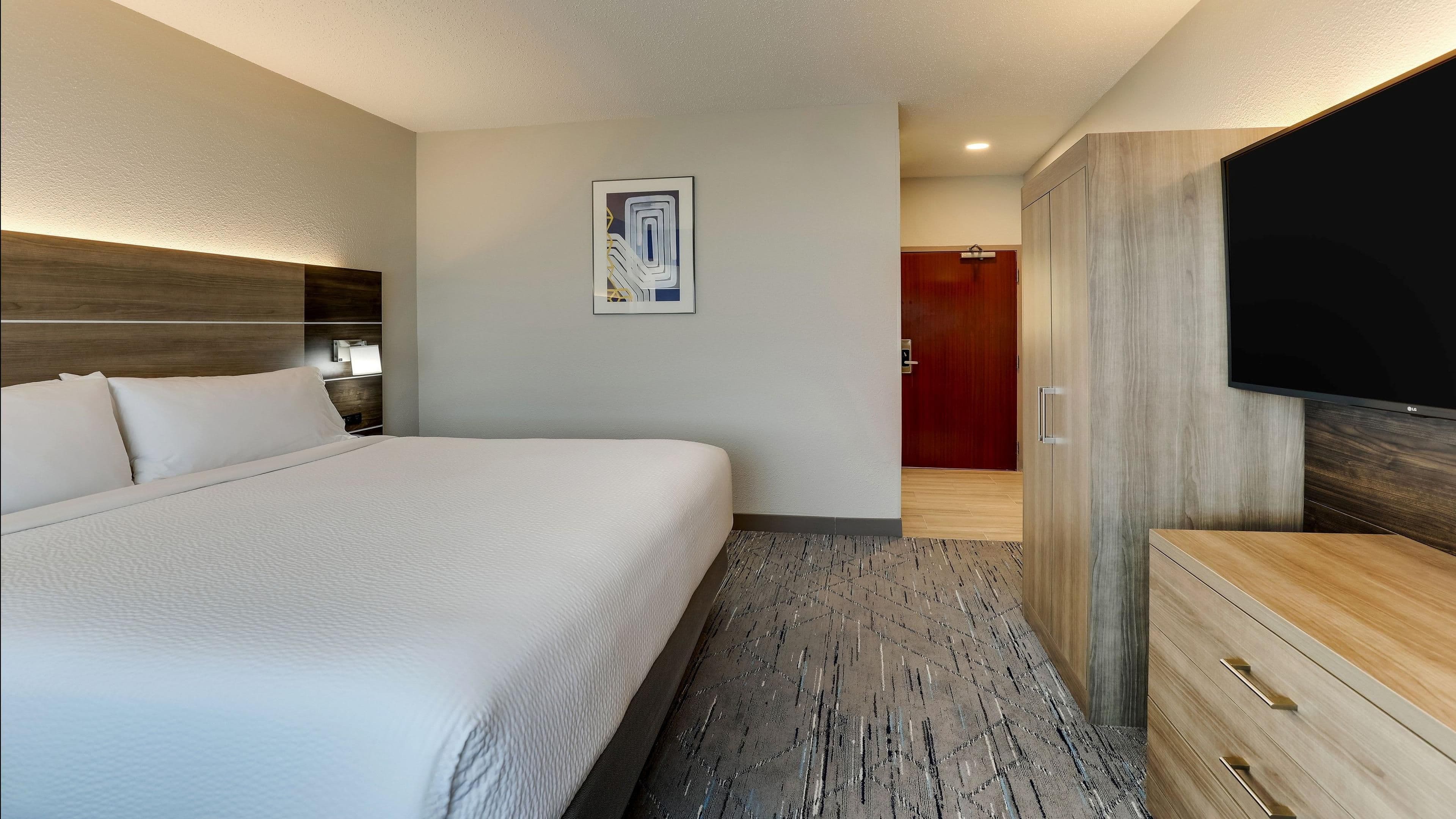 Holiday Inn Express Kenner - New Orleans Airport — 16
