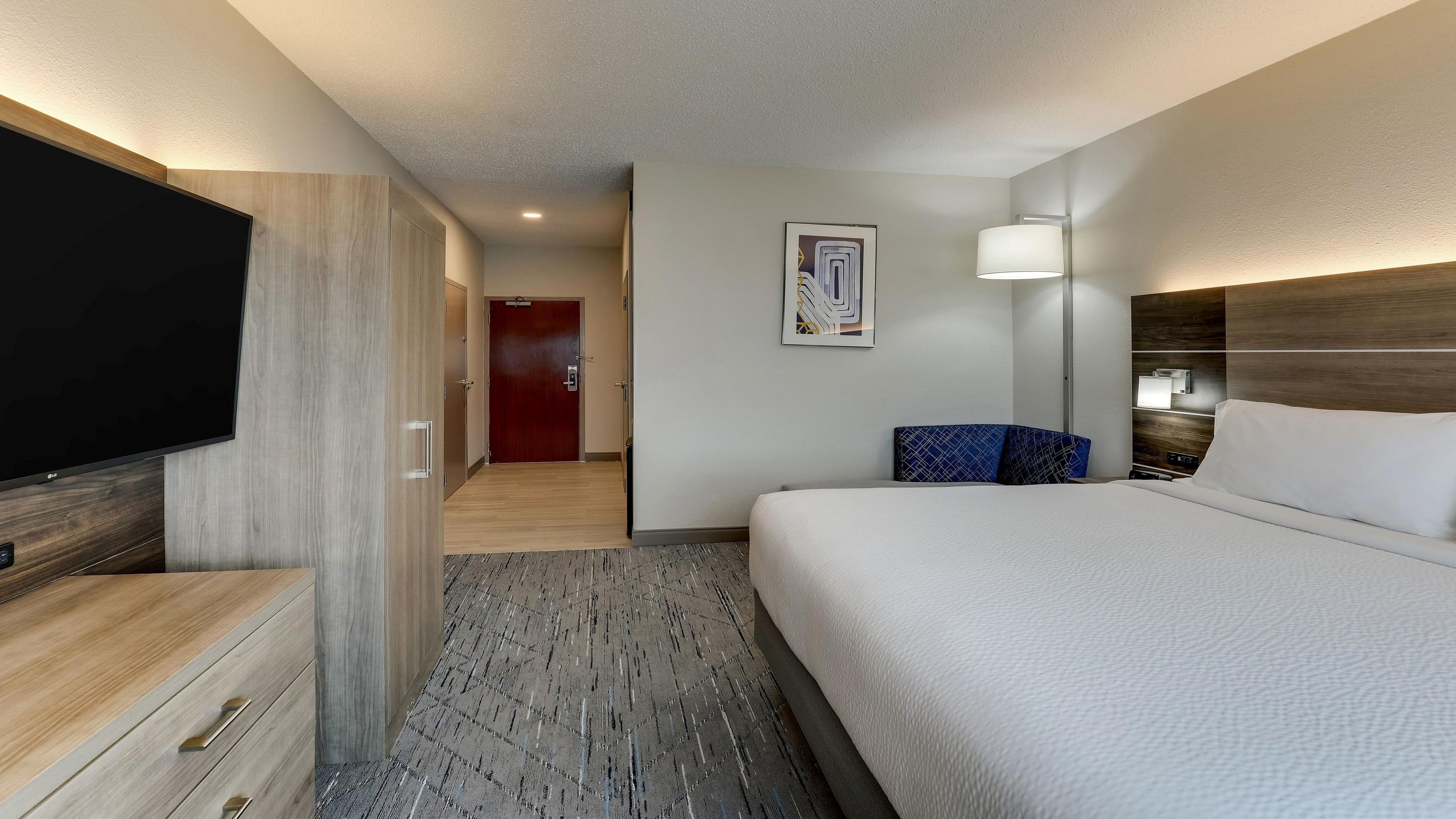Holiday Inn Express Kenner - New Orleans Airport — 14