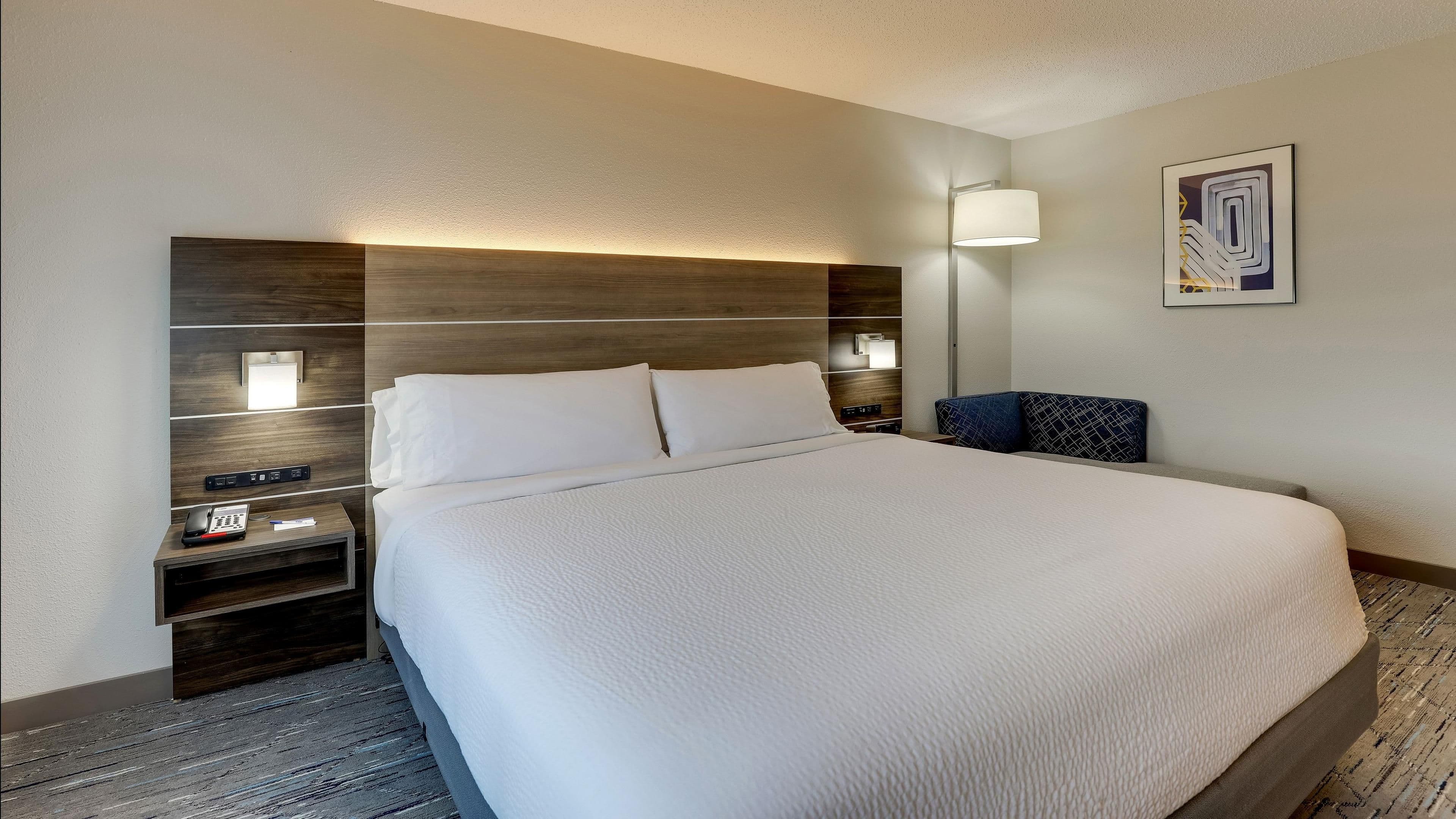Holiday Inn Express Kenner - New Orleans Airport — 10