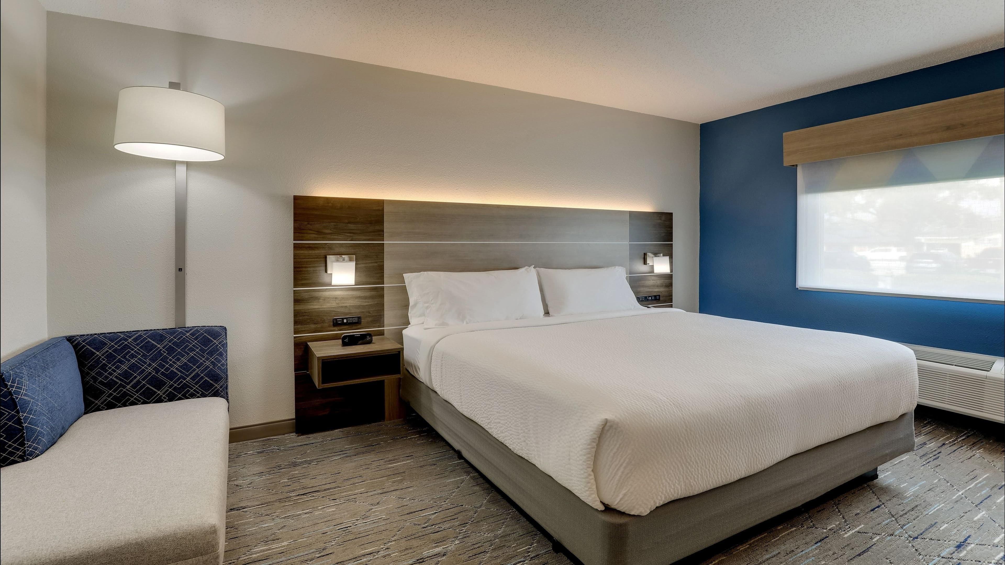 Holiday Inn Express Kenner - New Orleans Airport — 6