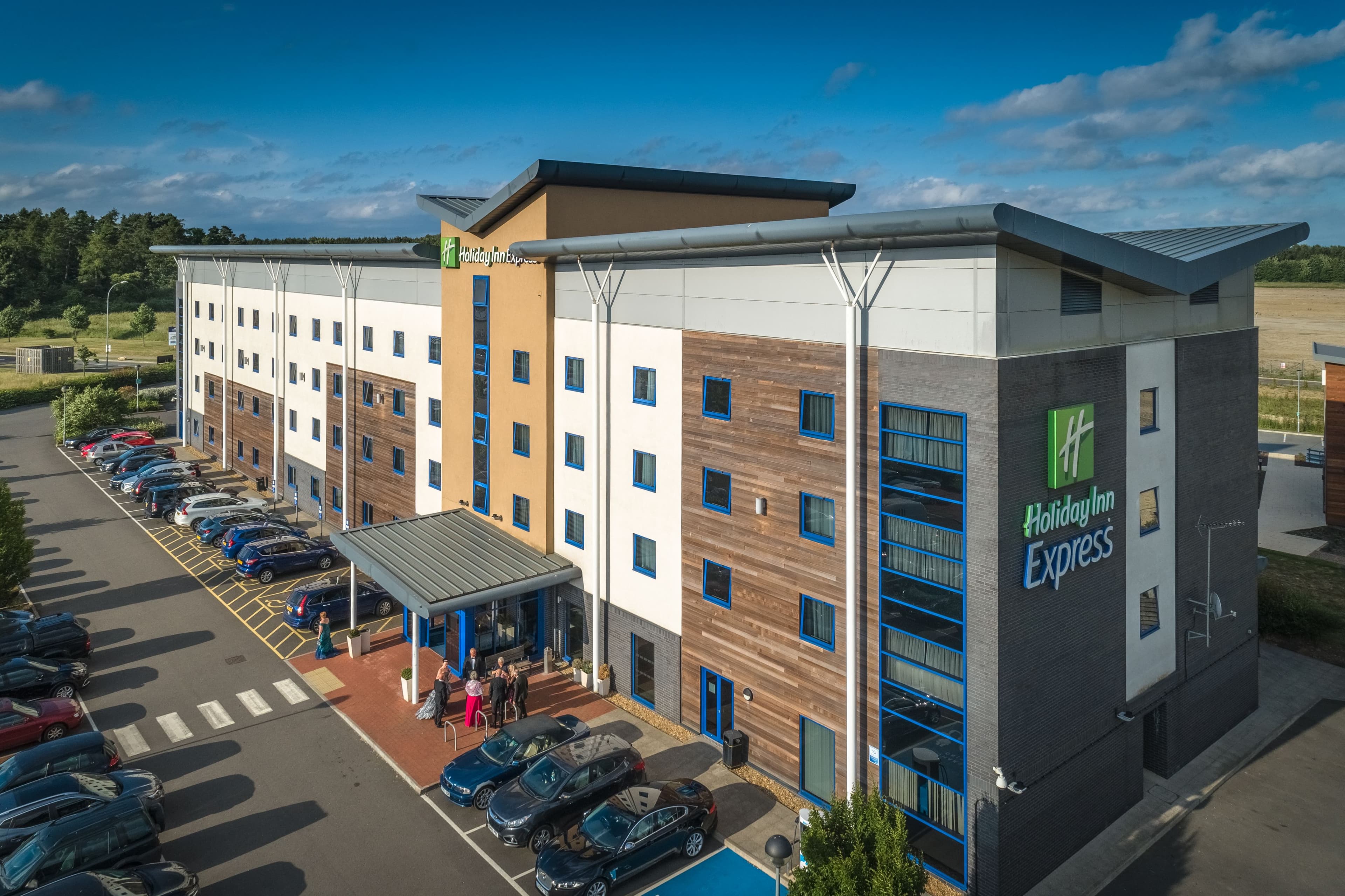Holiday Inn Express Kettering - Image 1