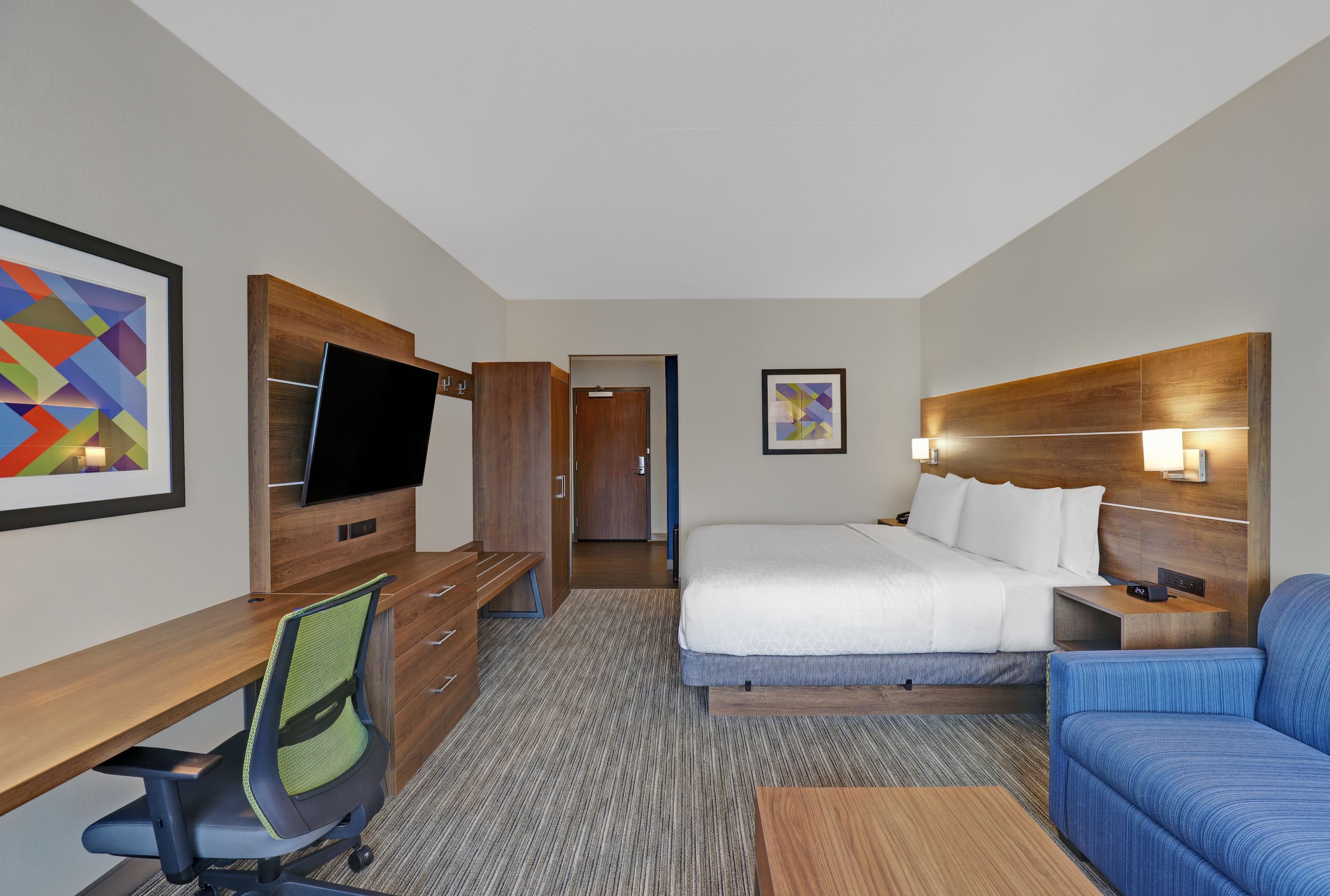 Holiday Inn Express Kingston West — 19