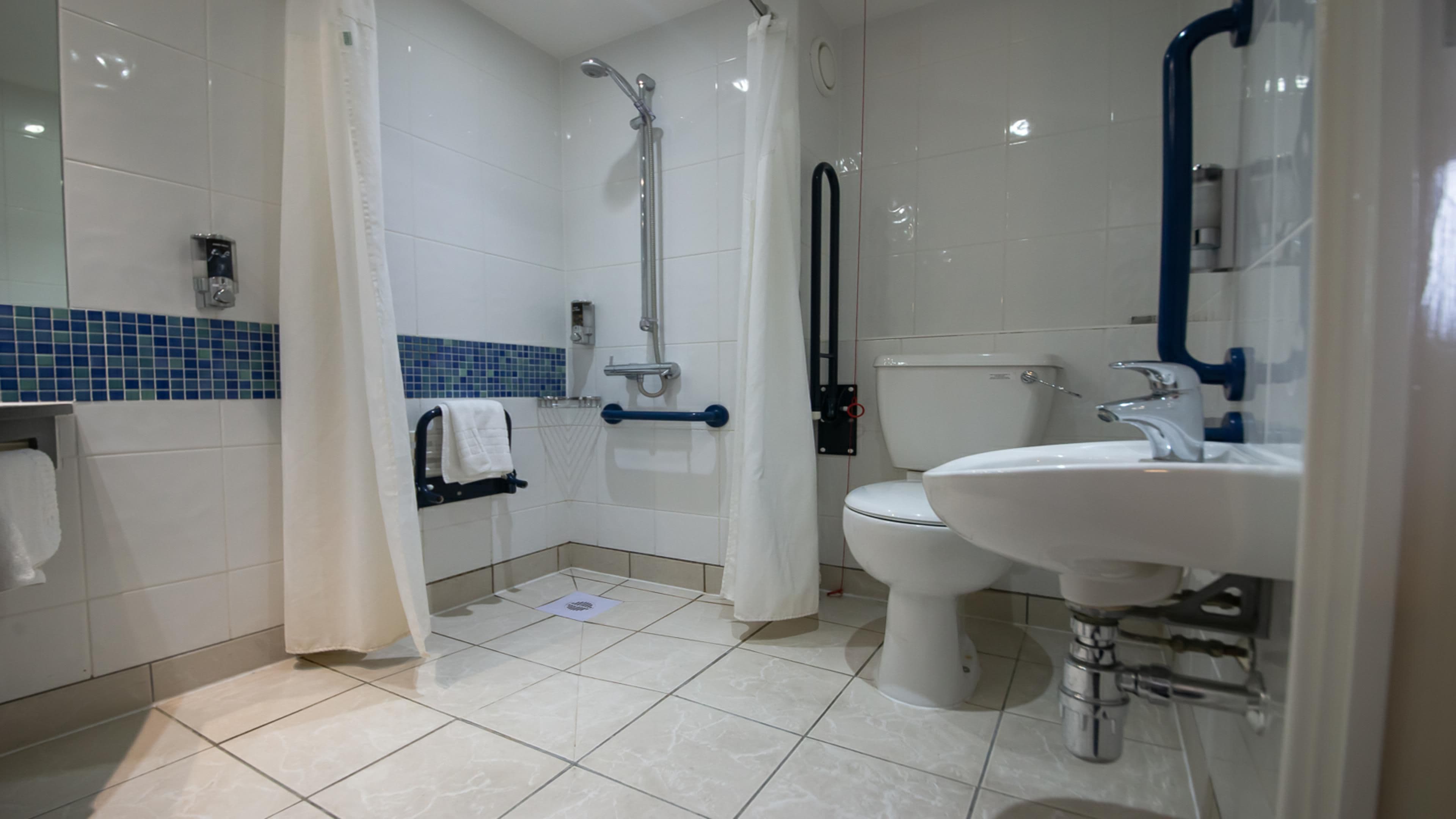Holiday Inn Express Hull City Centre — 13