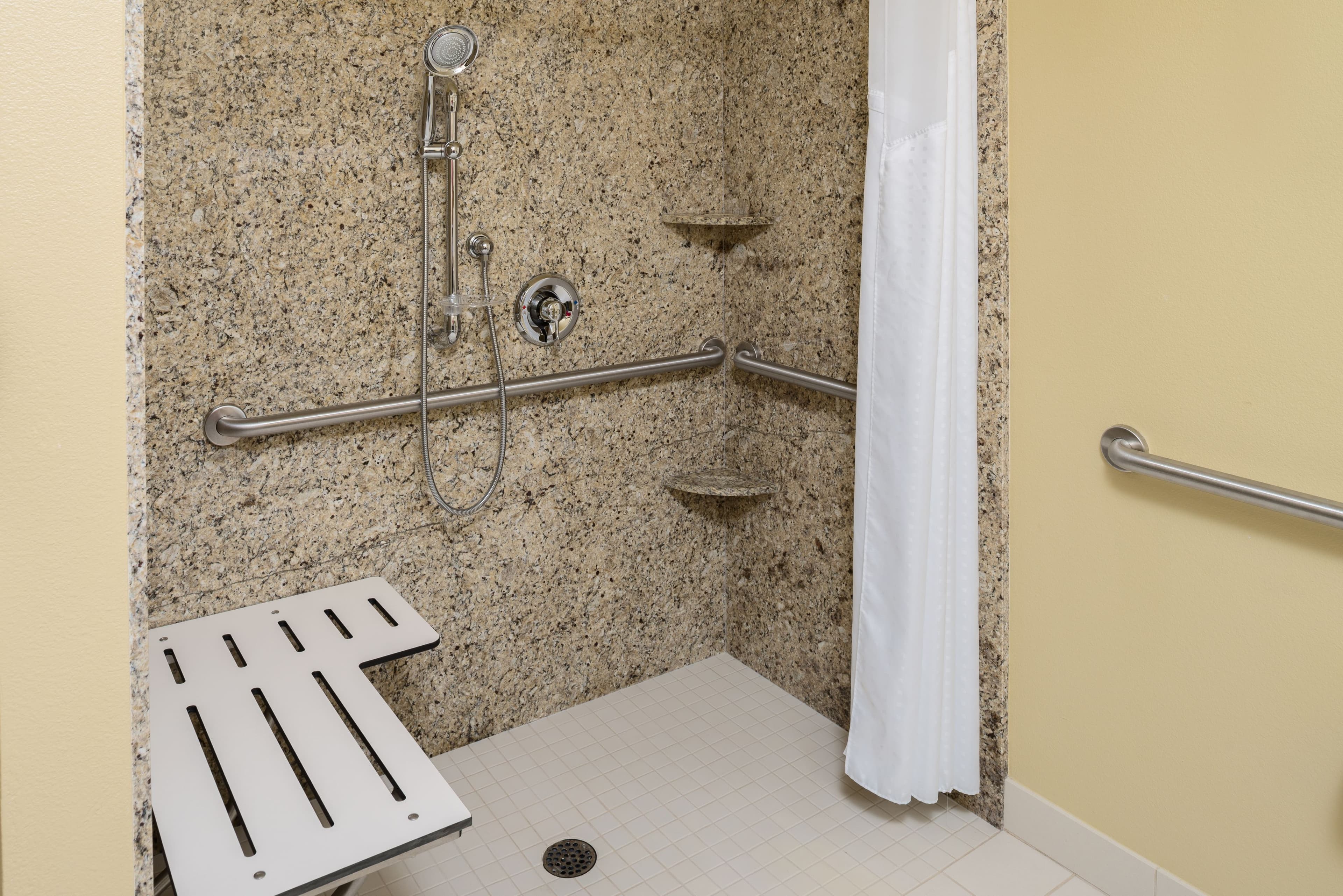 Holiday Inn Express Klamath - Redwood Ntl Pk Area — 11