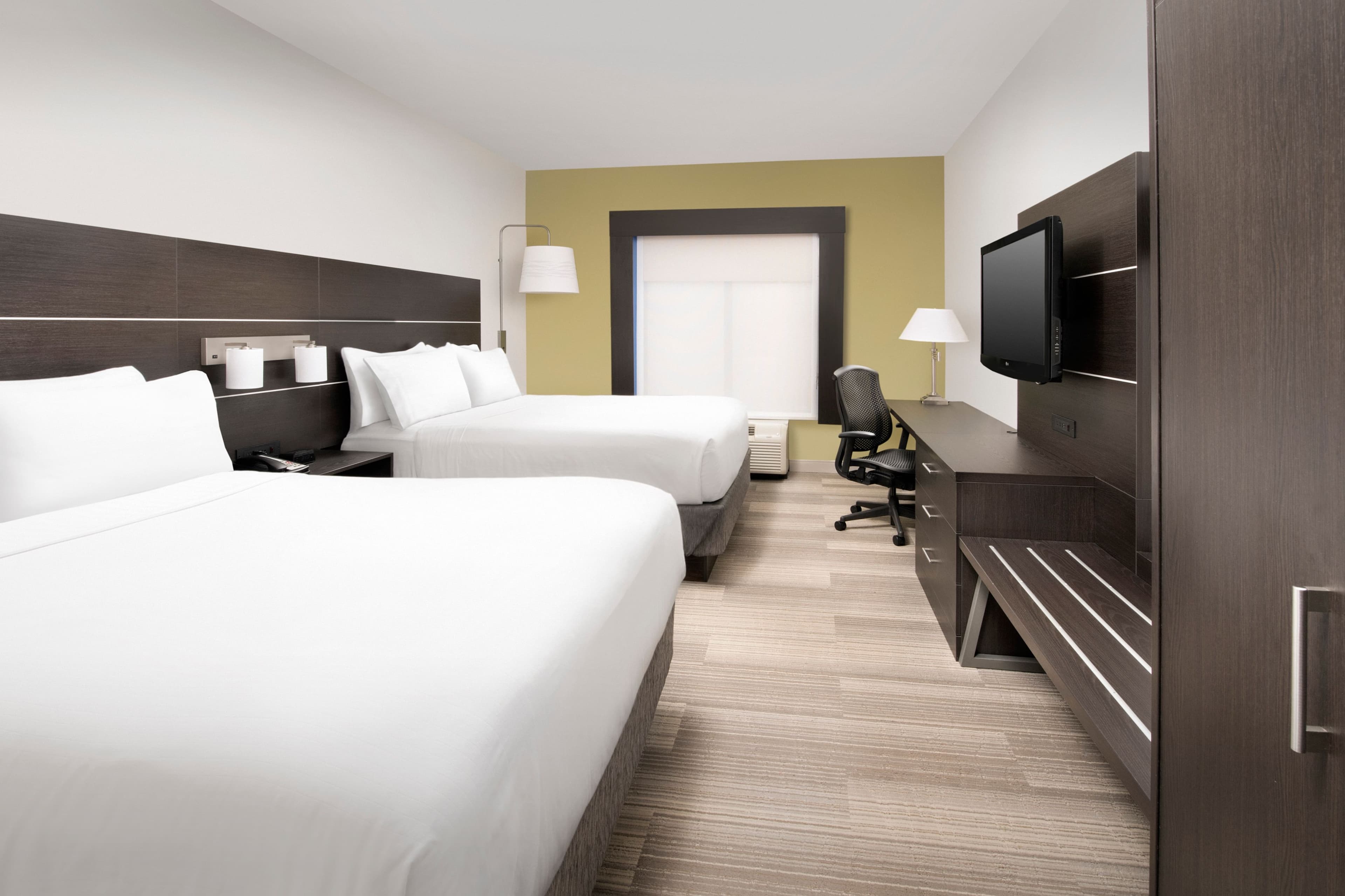 Holiday Inn Express Knoxville-Strawberry Plains — 10