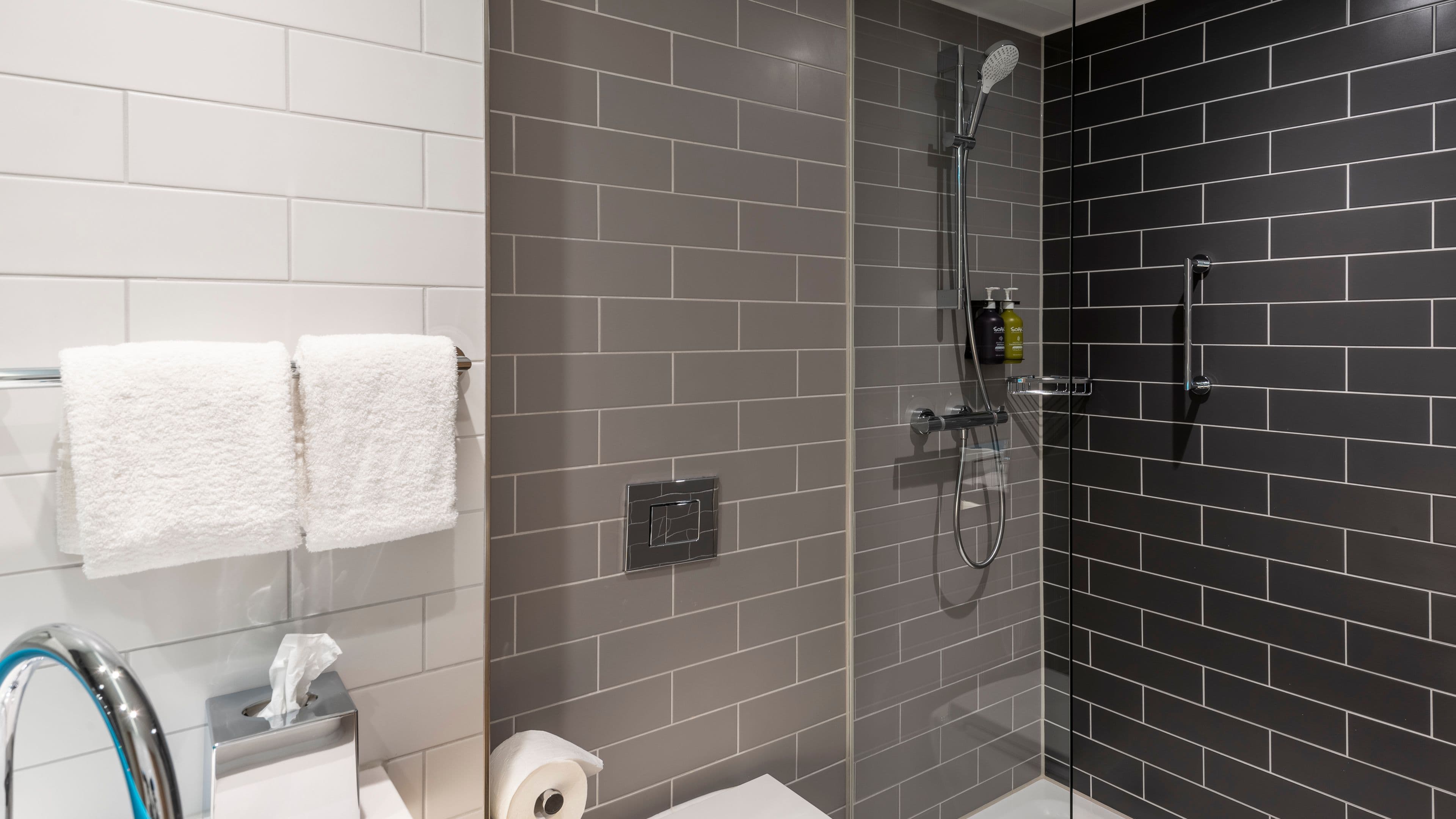 Standard Room - Image 9
