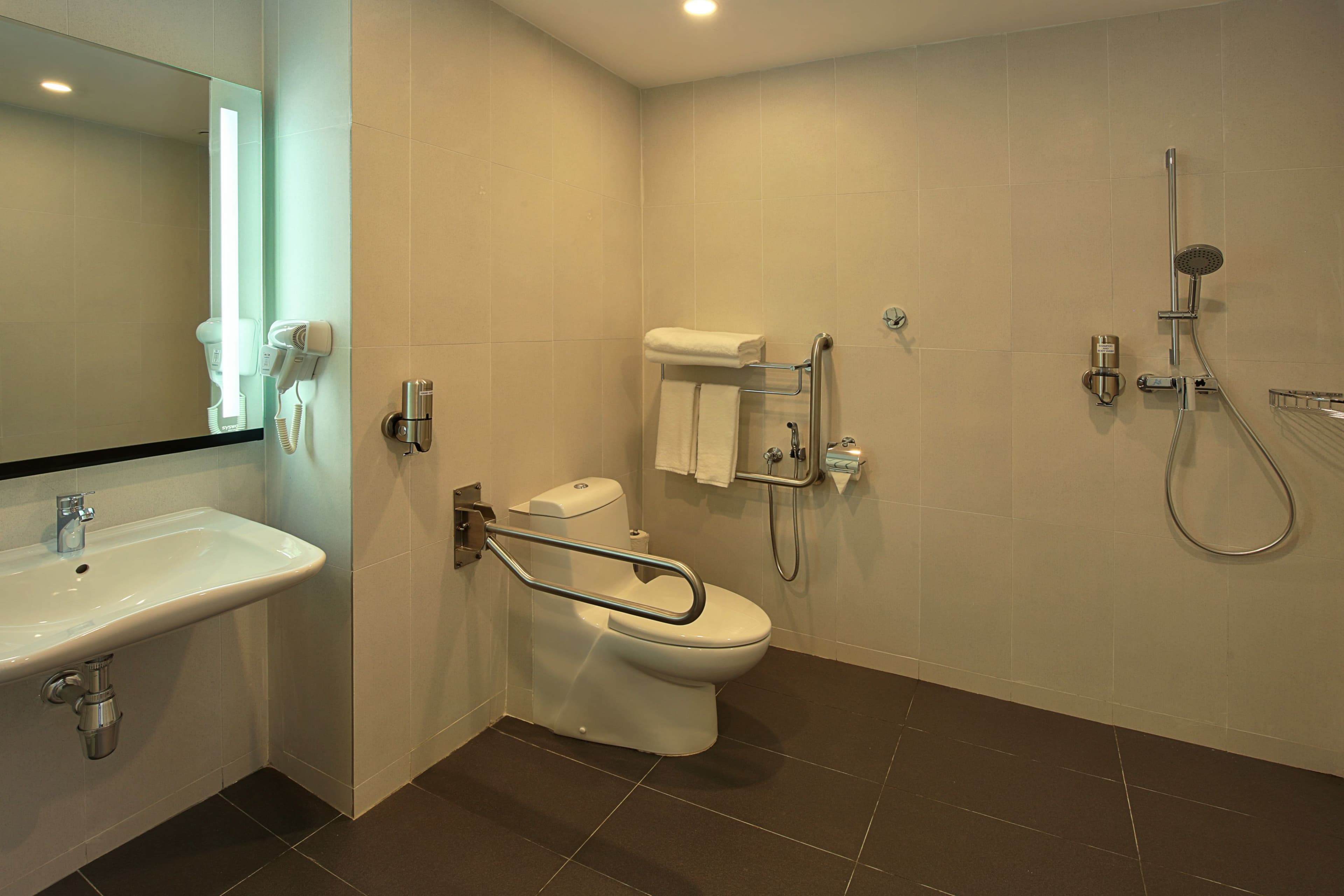 Holiday Inn Express Kuala Lumpur City Centre — 23