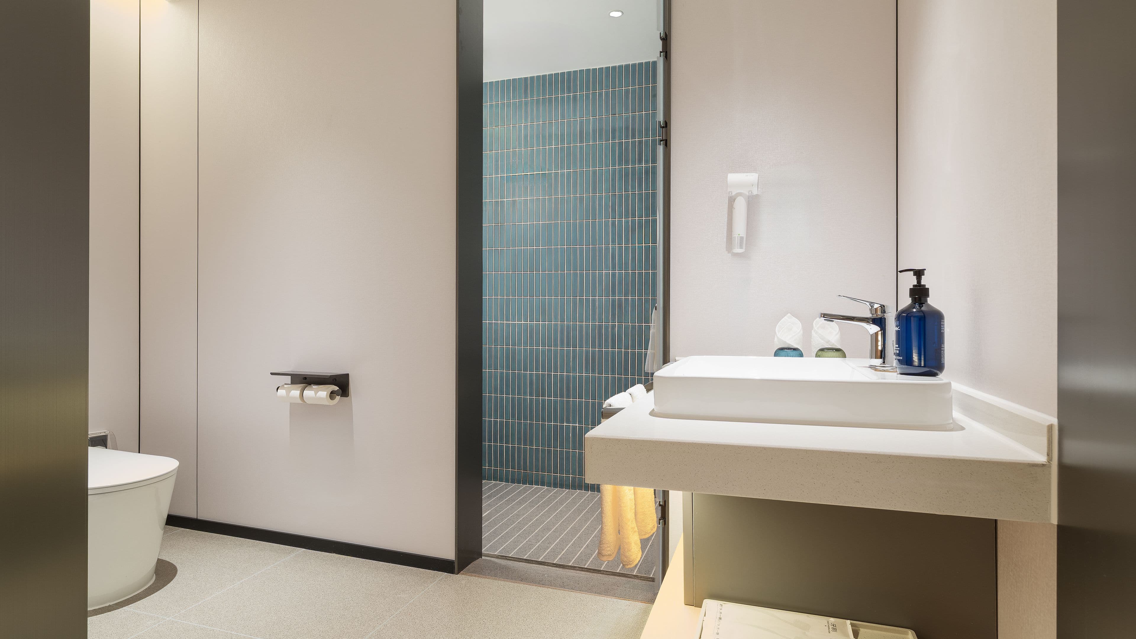 Holiday Inn Express Kunming Changshui Airport — 7