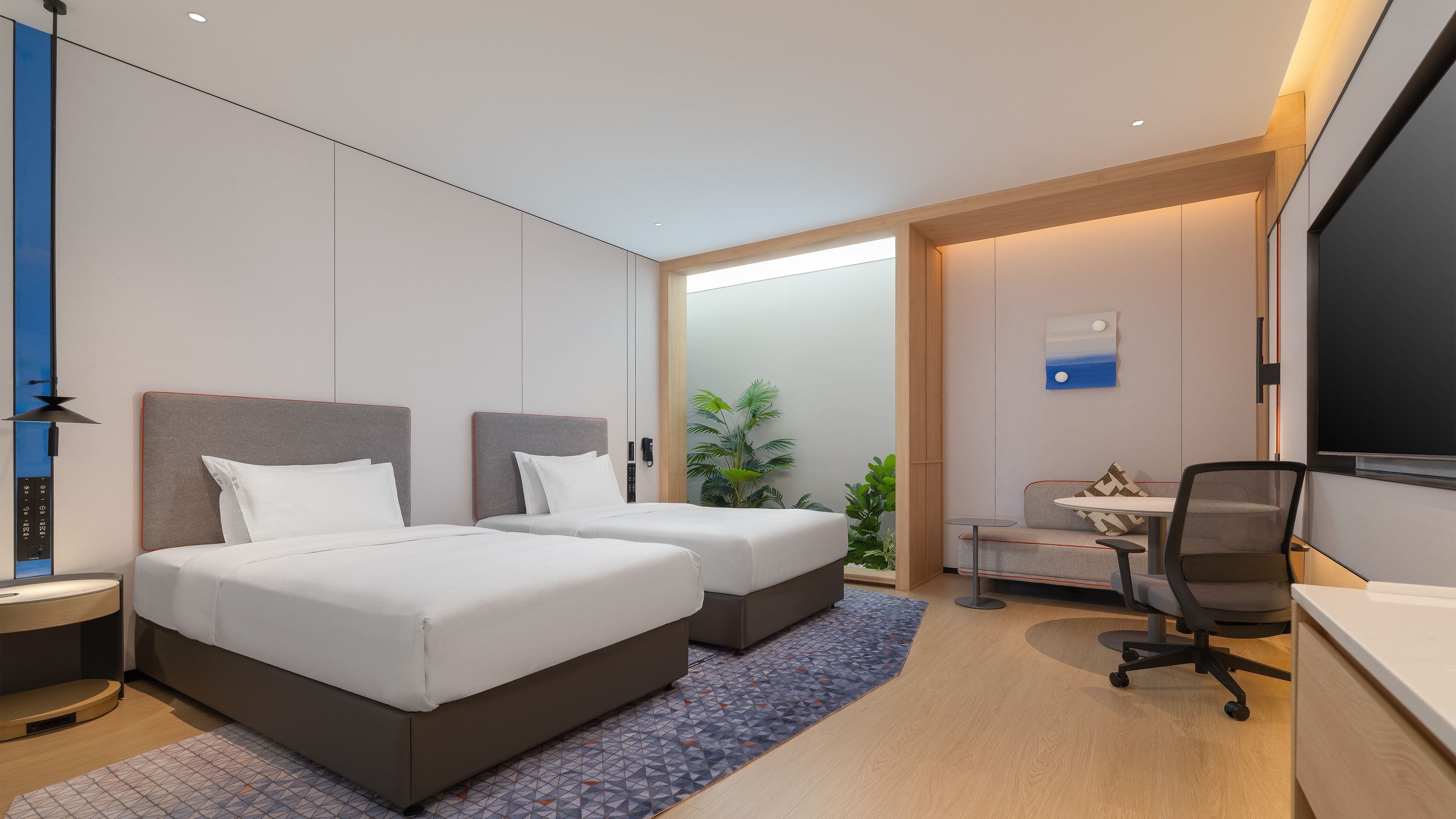 Holiday Inn Express Kunming Changshui Airport - Image 4