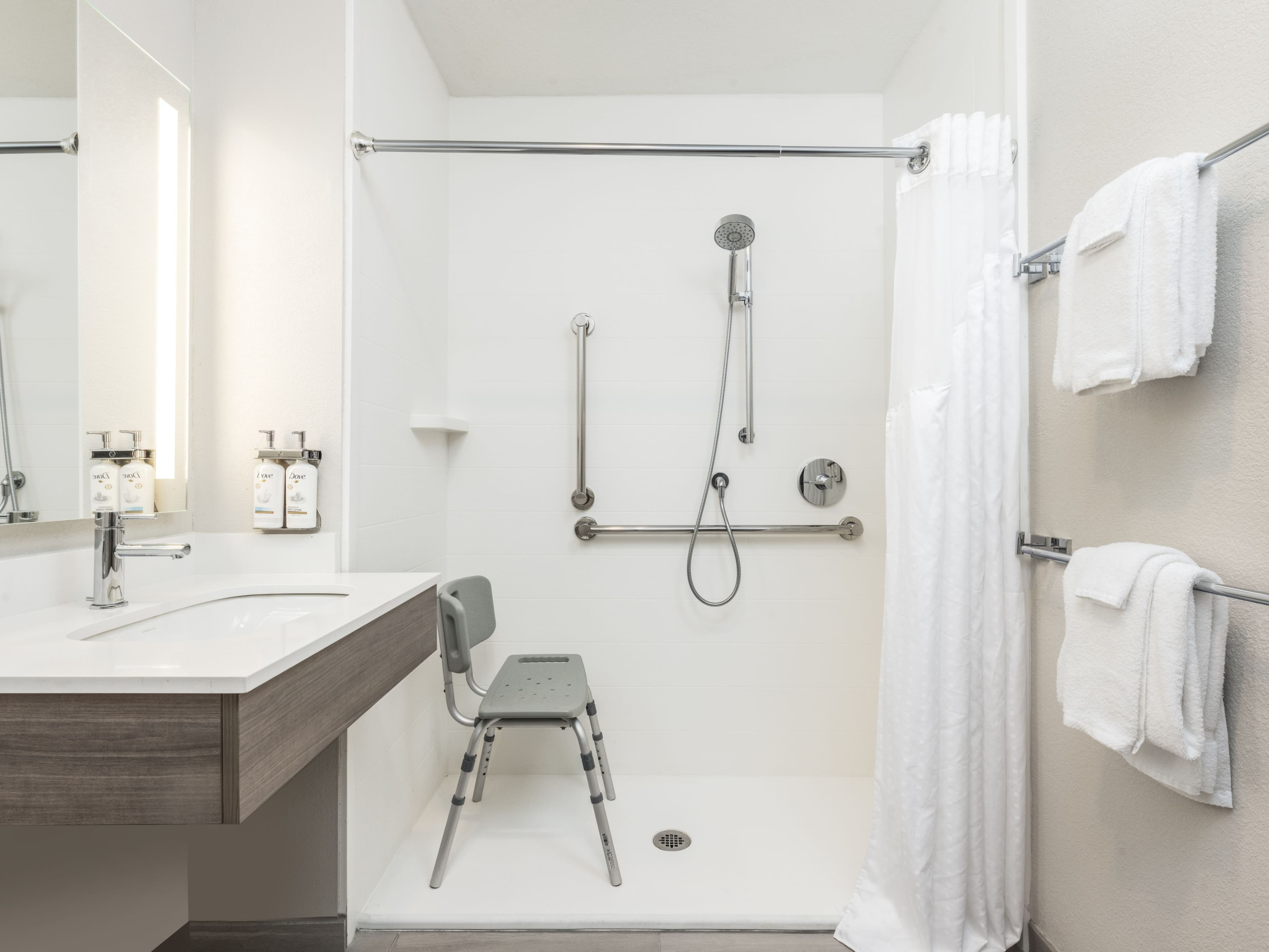 Holiday Inn Express Portland South - Lake Oswego — 14