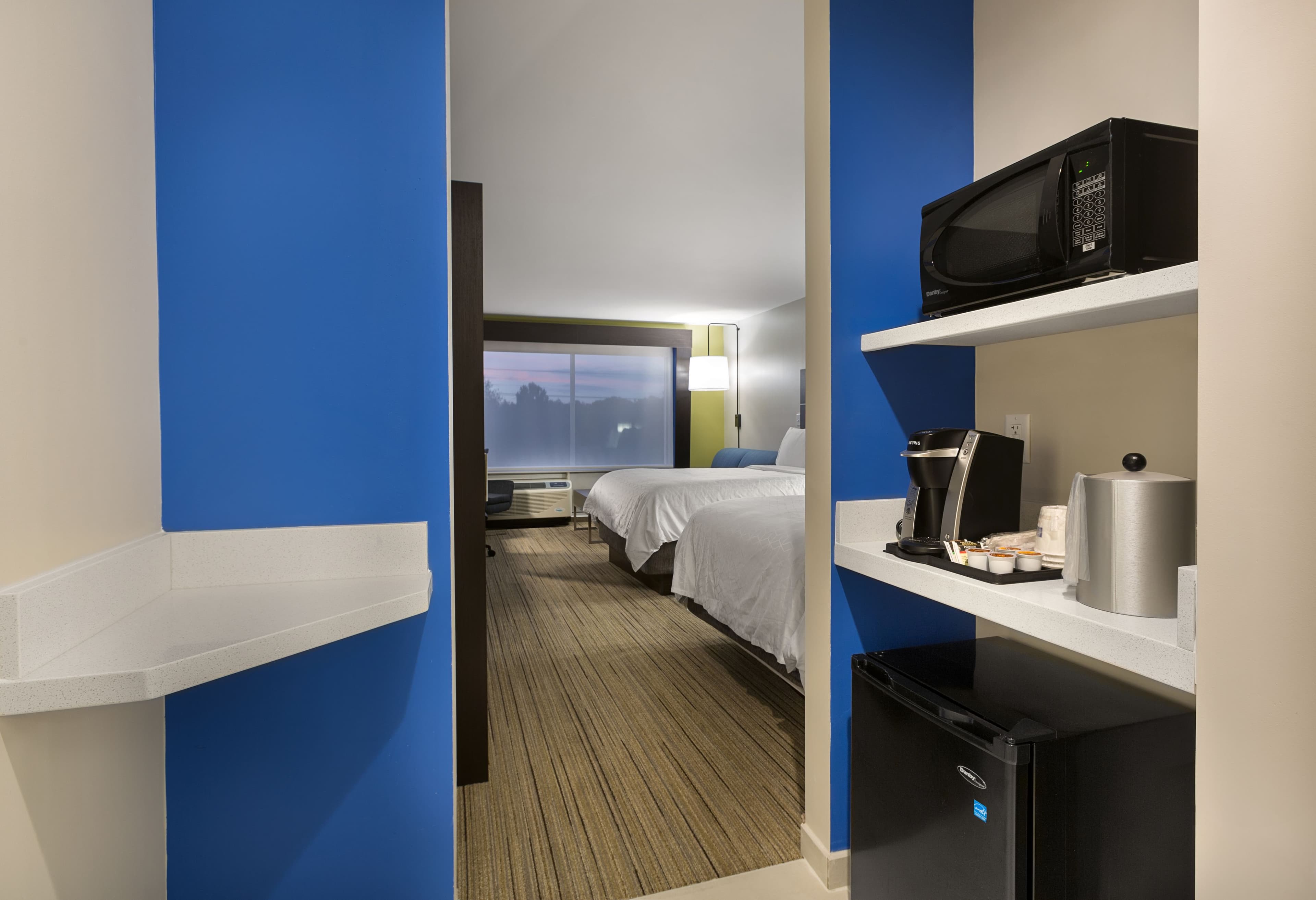 Holiday Inn Express Lake Park — 72