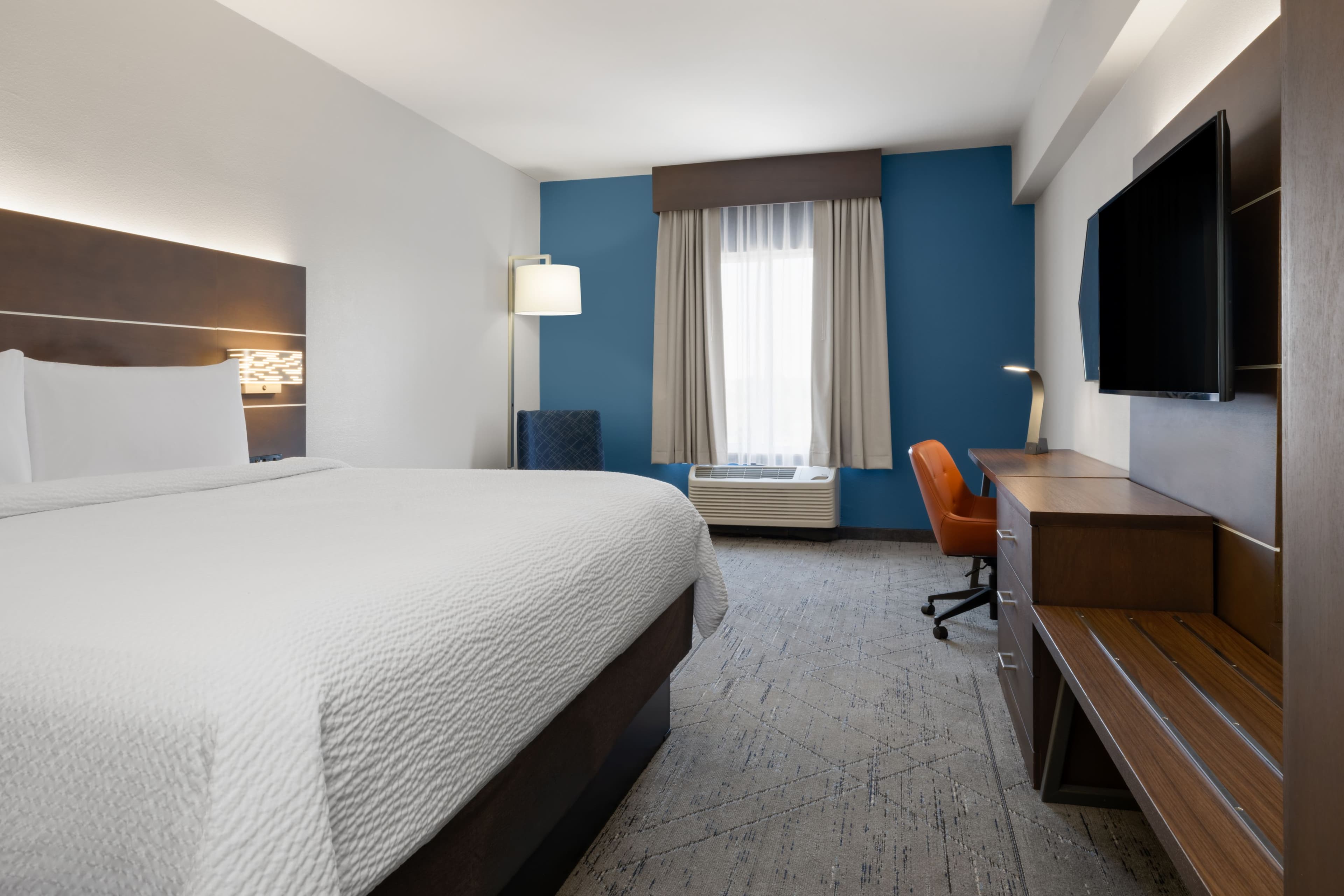 Holiday Inn Express Lake Wales N-Winter Haven — 4