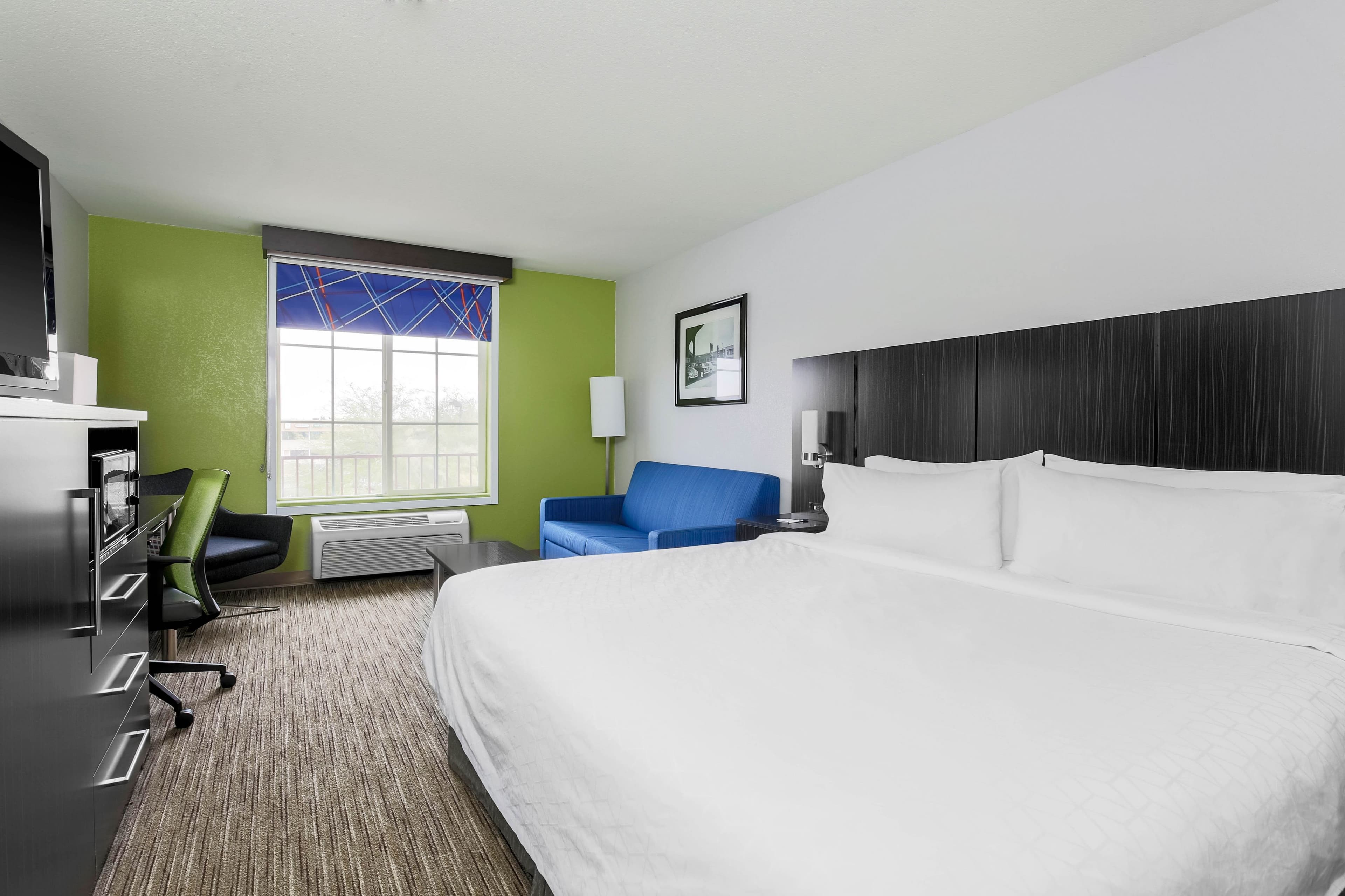Holiday Inn Express Lancaster — 8
