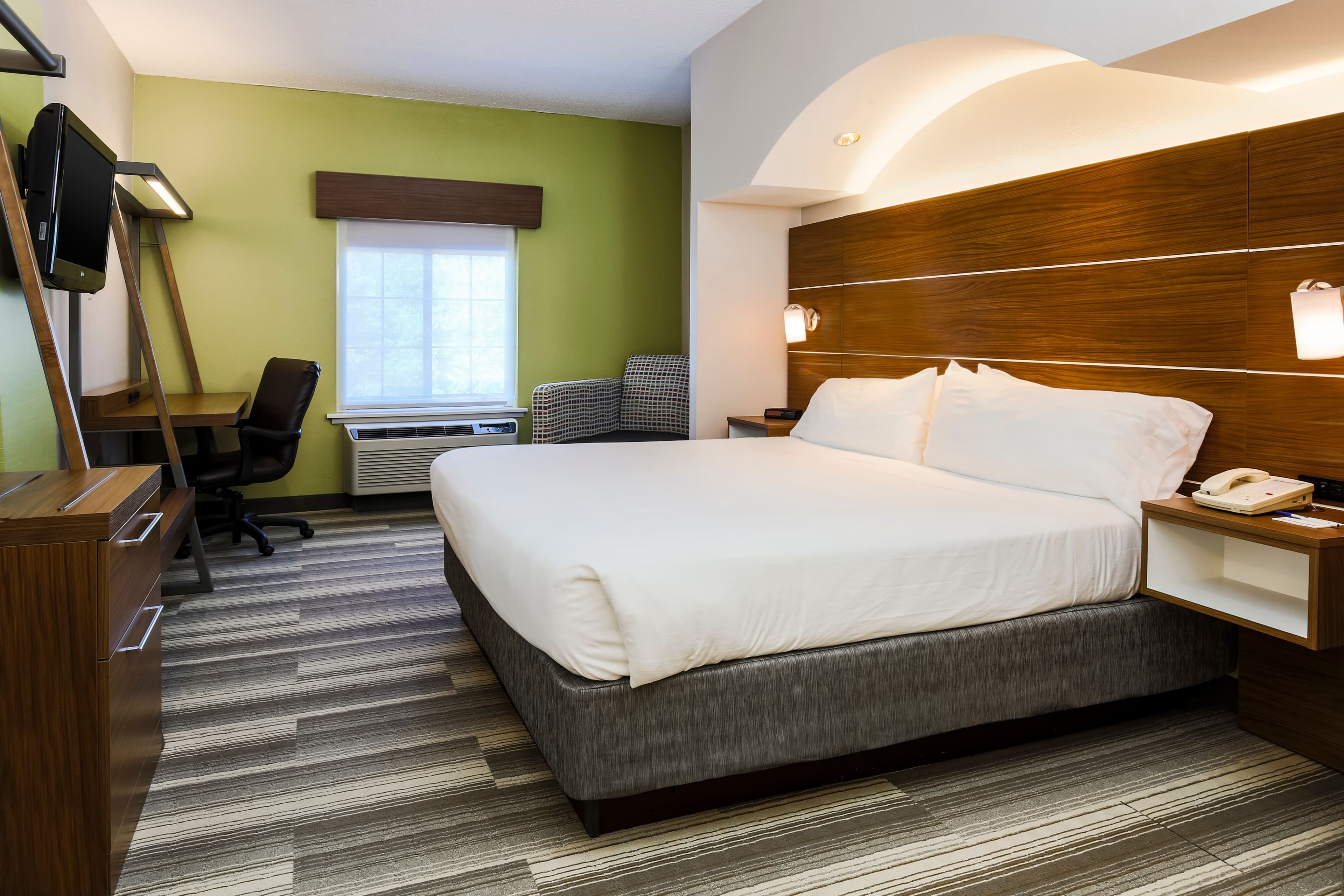 Holiday Inn Express Philadelphia NE - Langhorne - Image 2