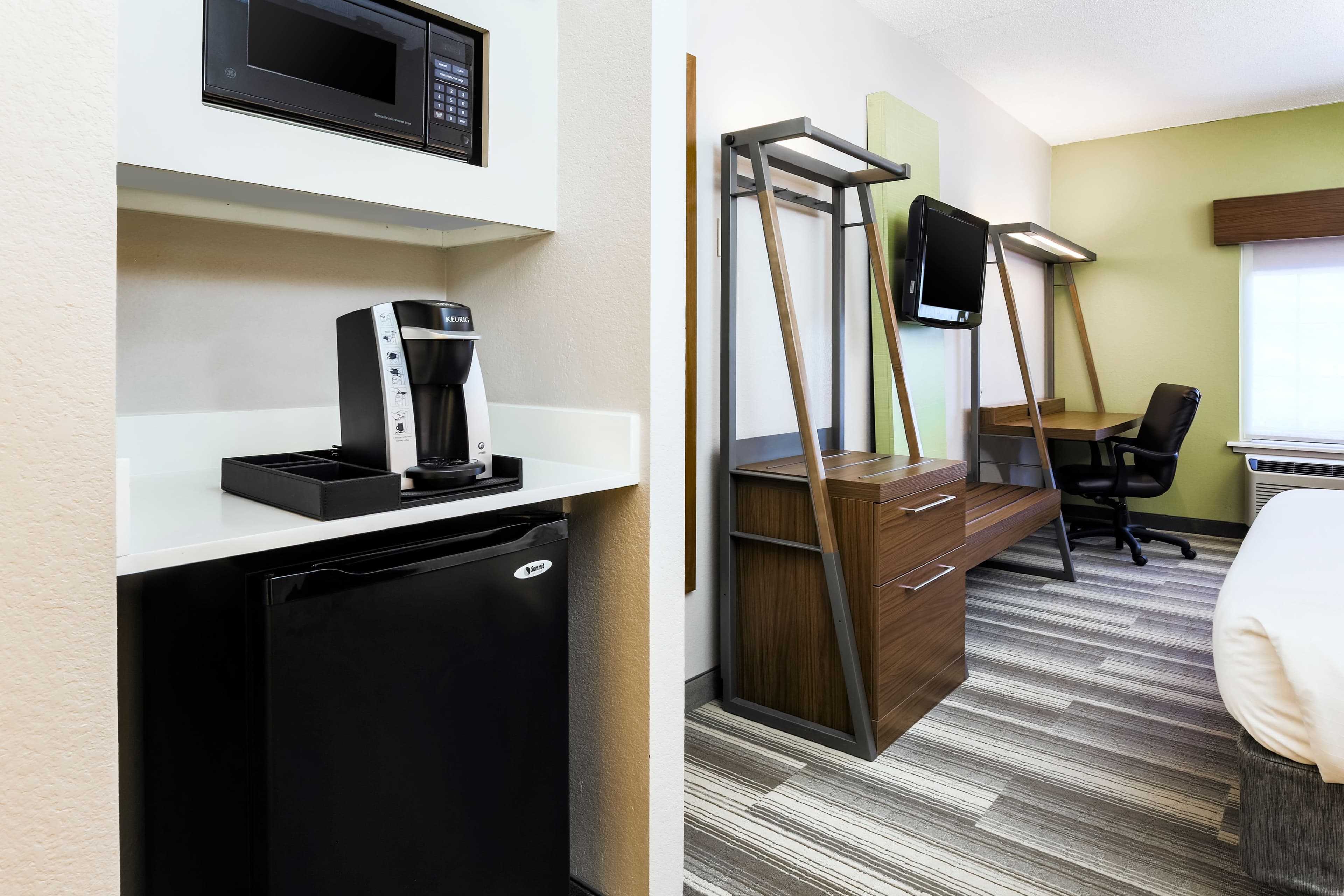 Holiday Inn Express Philadelphia NE - Langhorne - Image 3