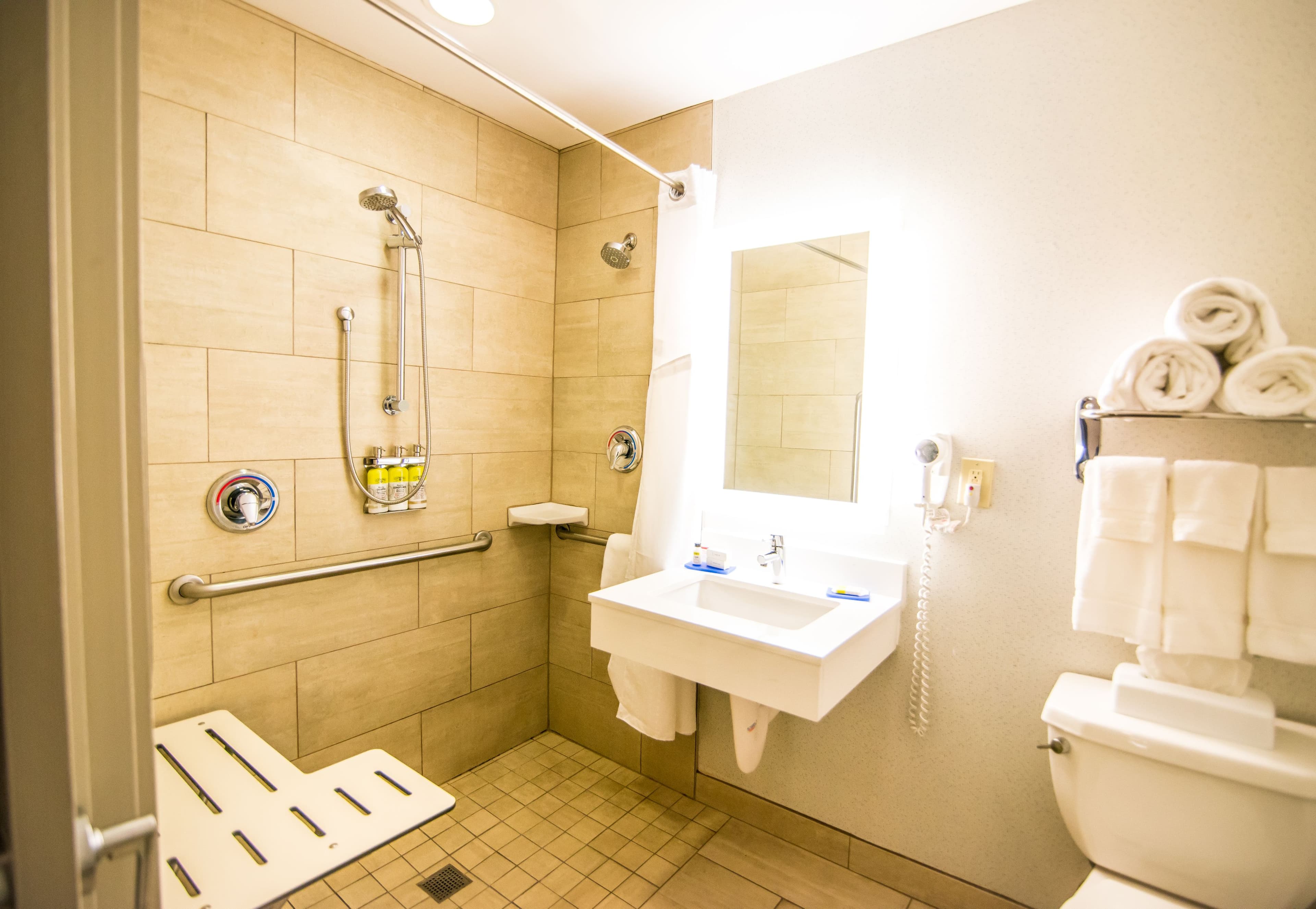 Holiday Inn Express Philadelphia NE - Langhorne - Image 5