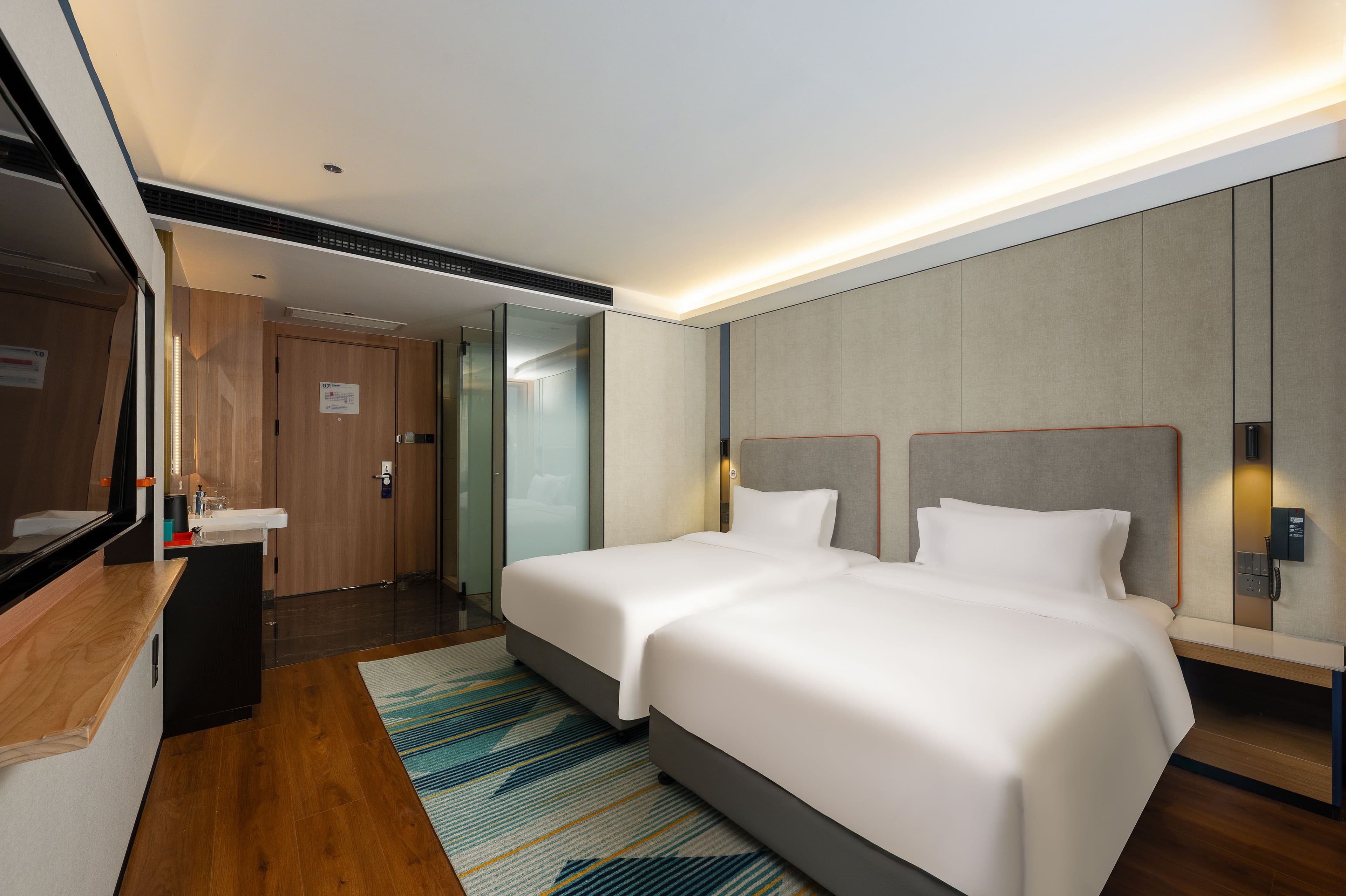 Holiday Inn Express Lanzhou Zhengning Road - Image 4